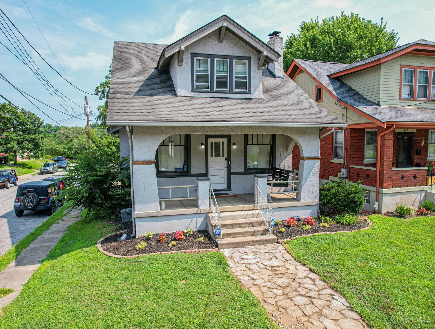 644 Clemmer Avenue Property Photo 3