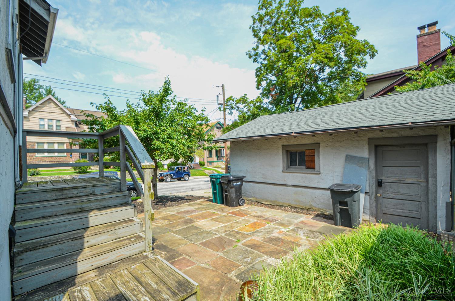 644 Clemmer Avenue Property Photo 9