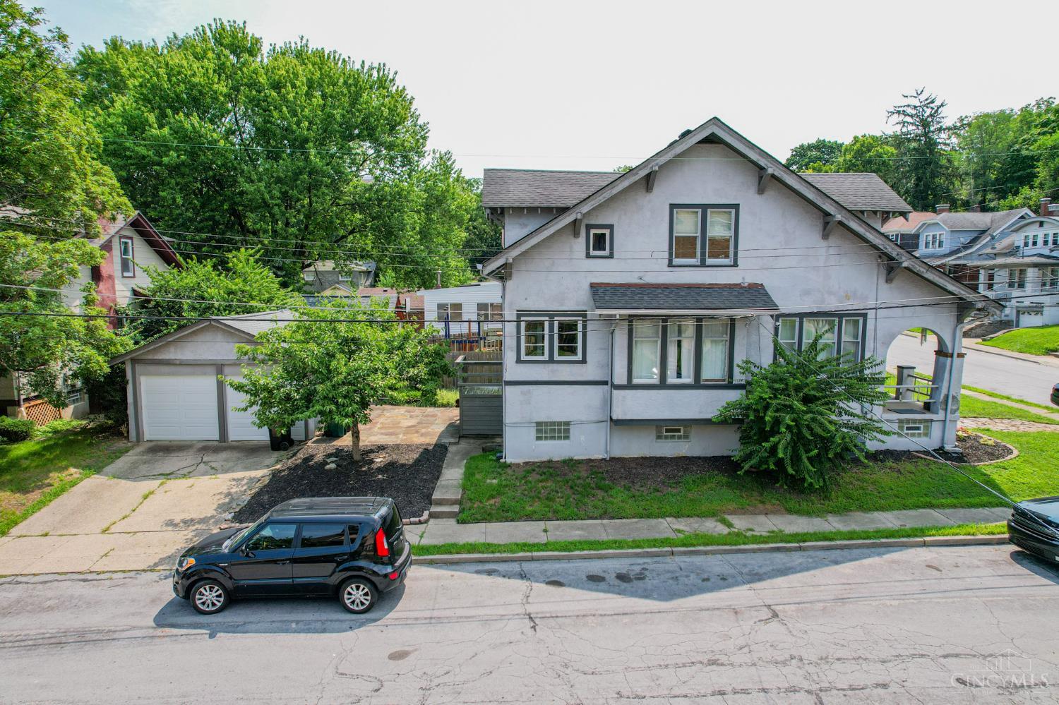 644 Clemmer Avenue Property Photo 44