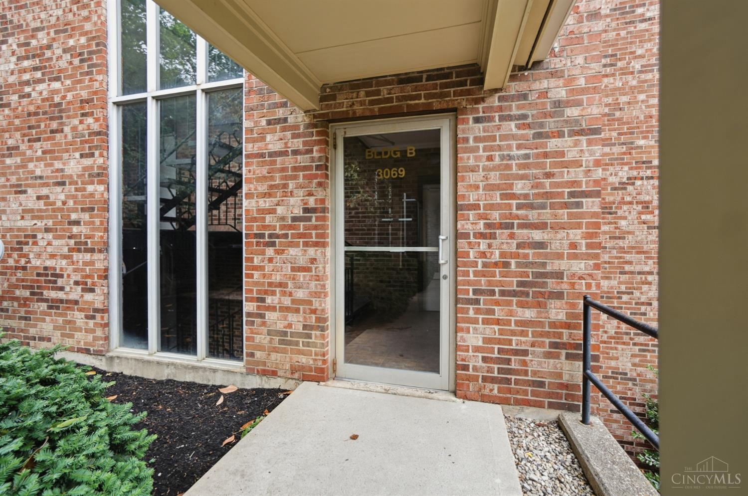 3069 Alpine Terrace Property Photo 5