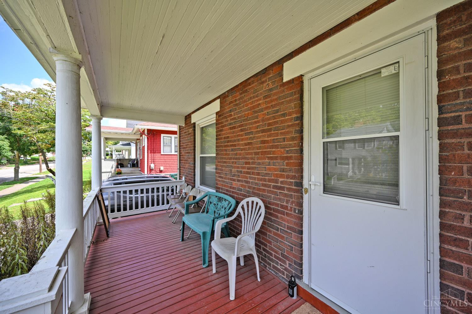 6709 Buckingham Place Property Photo 4