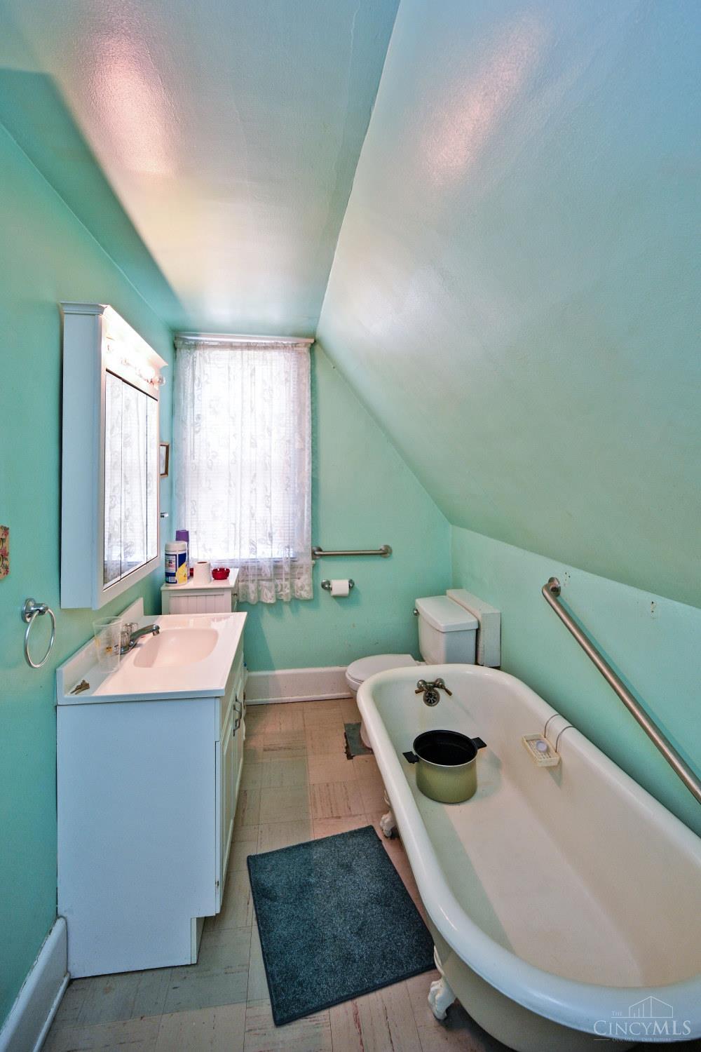 6709 Buckingham Place Property Photo 24