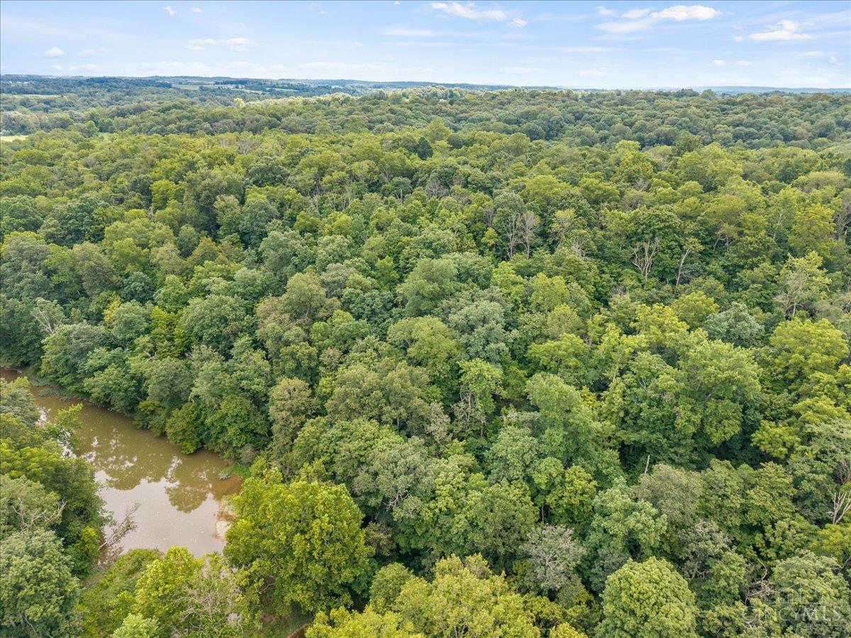 633 Swamp Road Property Photo 4