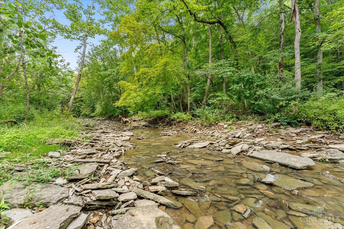 633 Swamp Road Property Photo 11