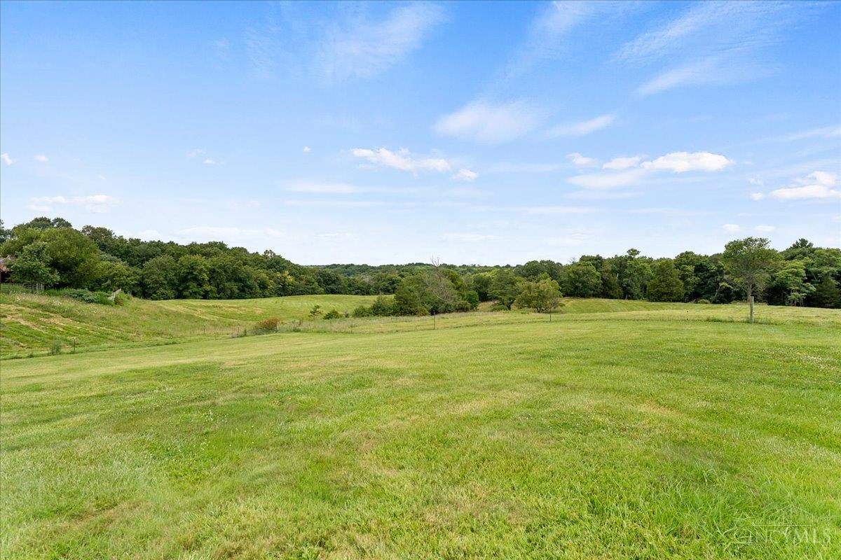 633 Swamp Road Property Photo 15