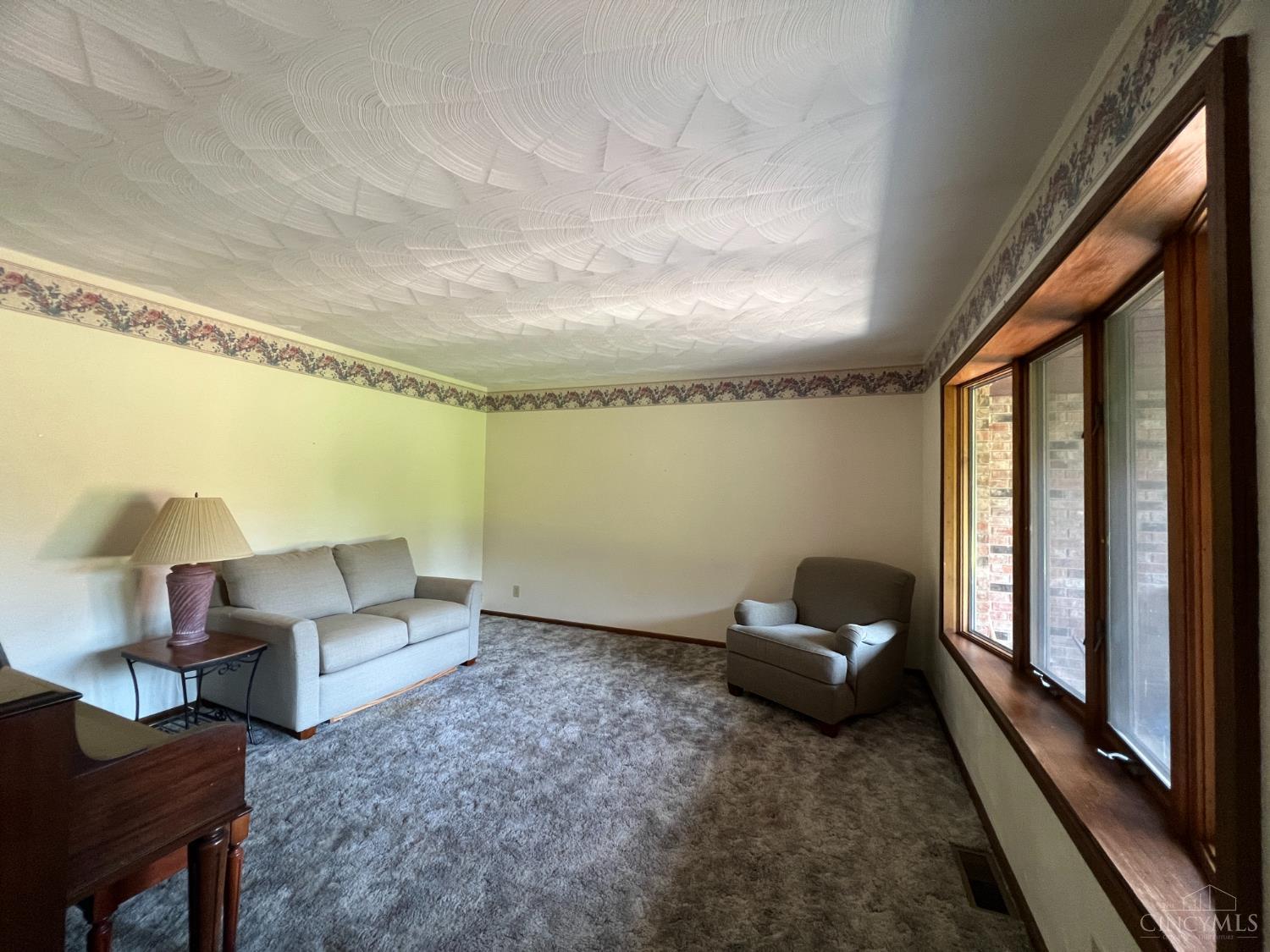 15501 Dewitt Road Property Photo 5