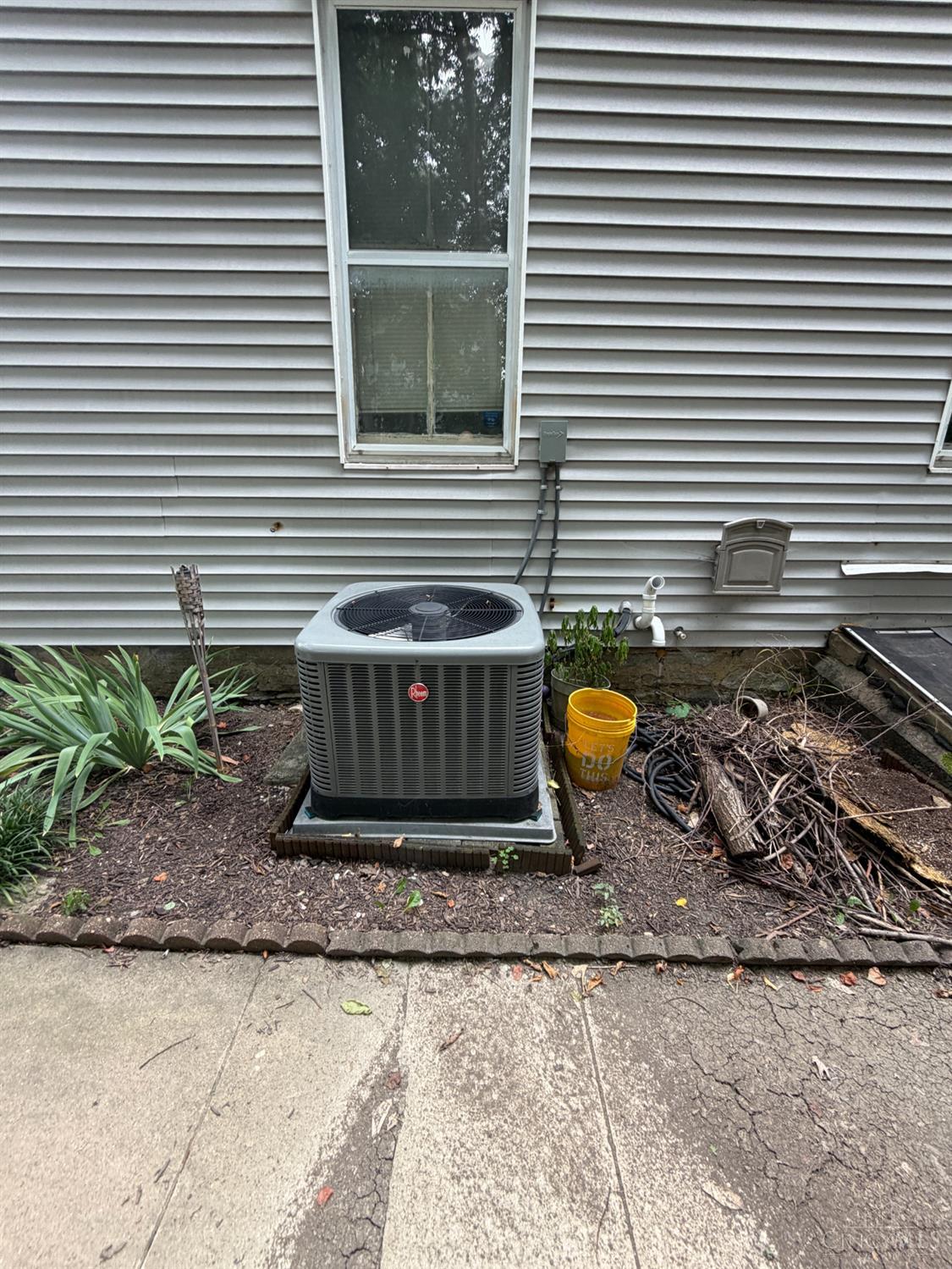 1612 Gilsey Avenue Property Photo 6