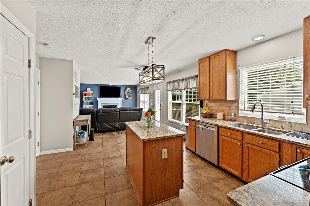 11685 Kettering Drive Property Photo 11