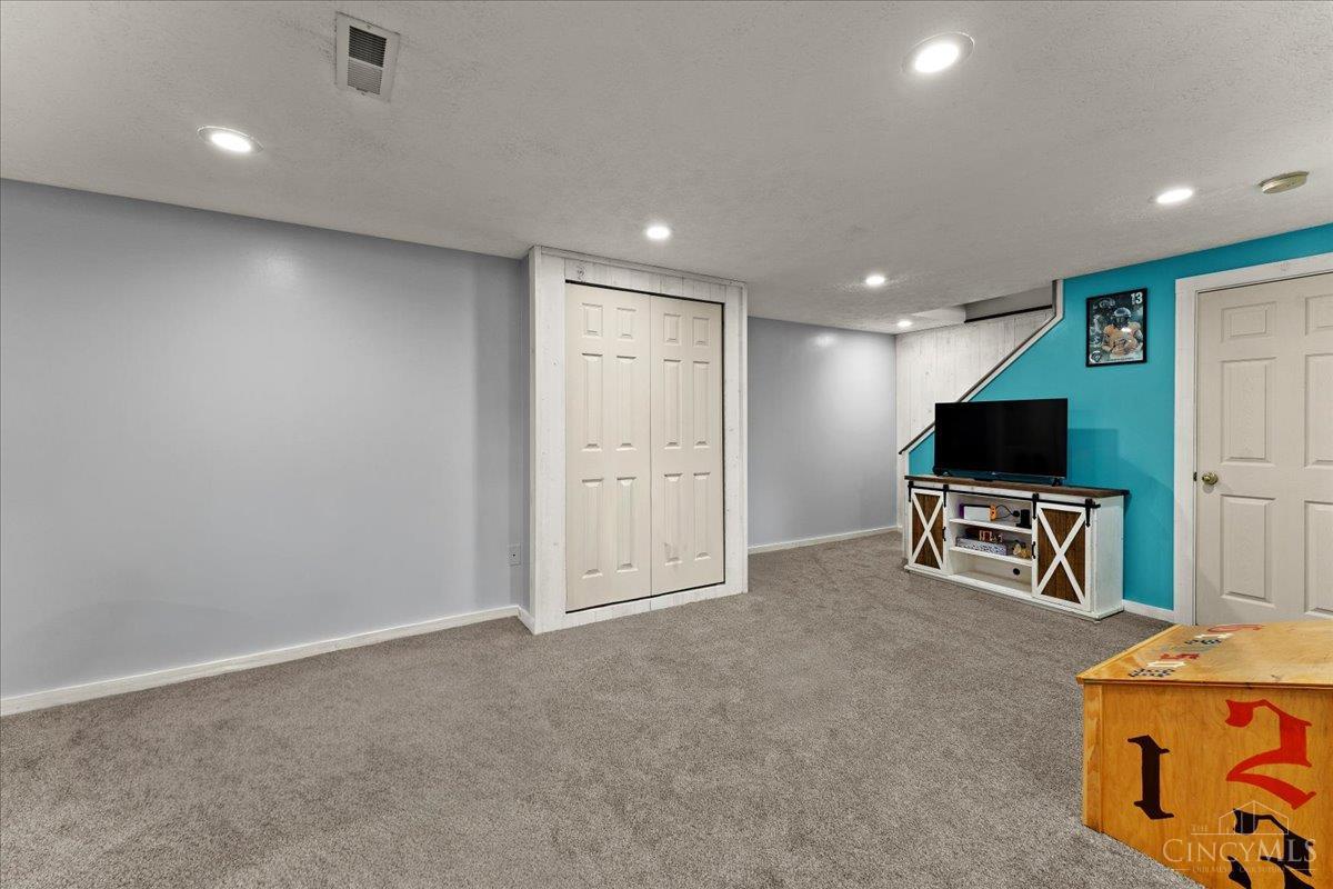 11685 Kettering Drive Property Photo 29