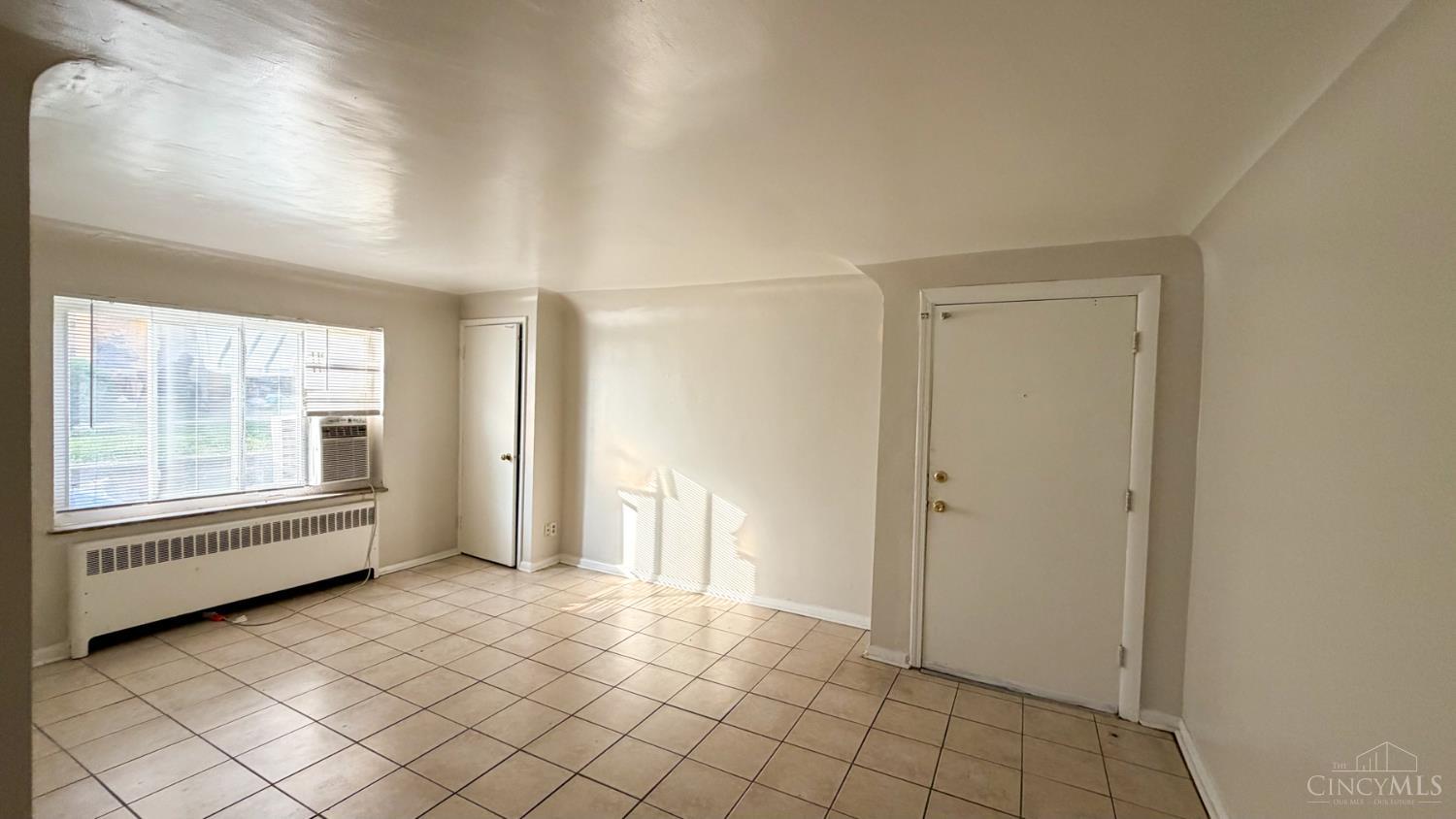 2896 Harrison Avenue Property Photo 6