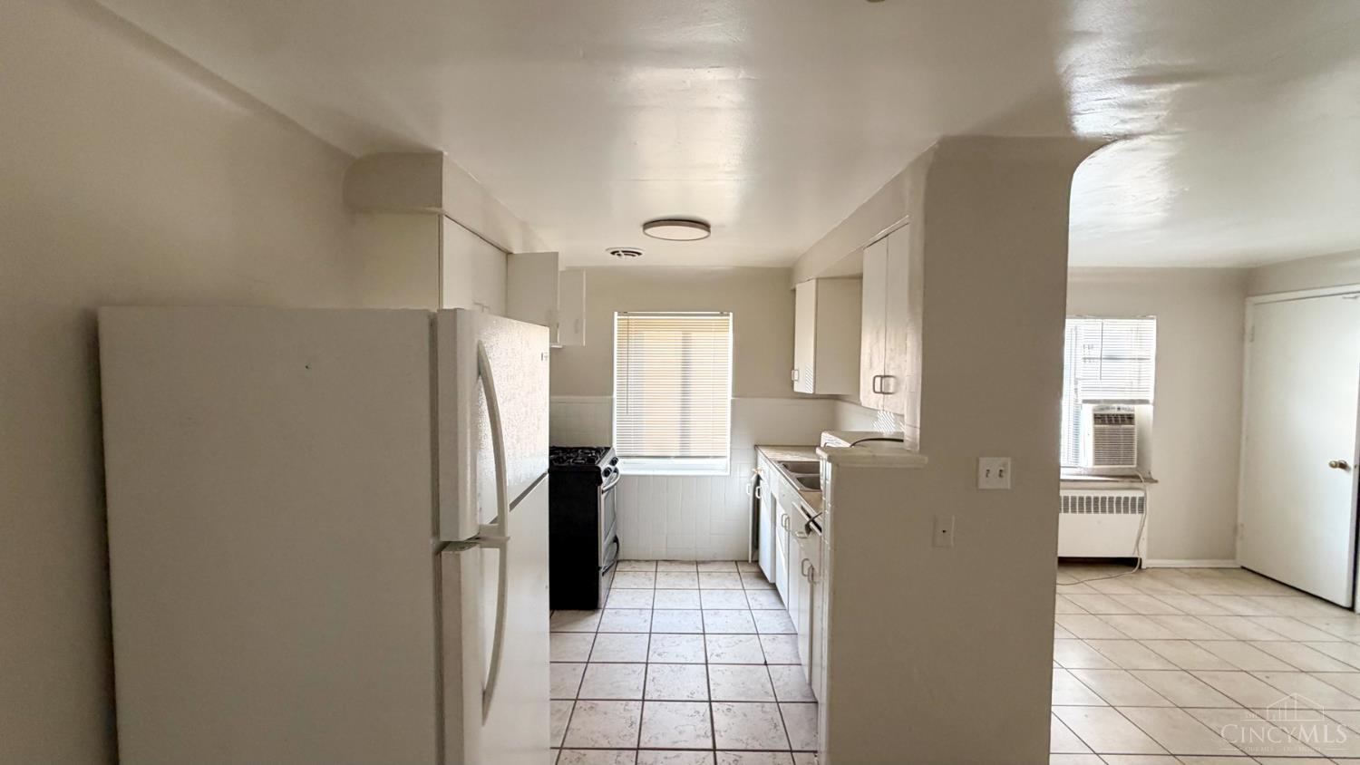 2896 Harrison Avenue Property Photo 8