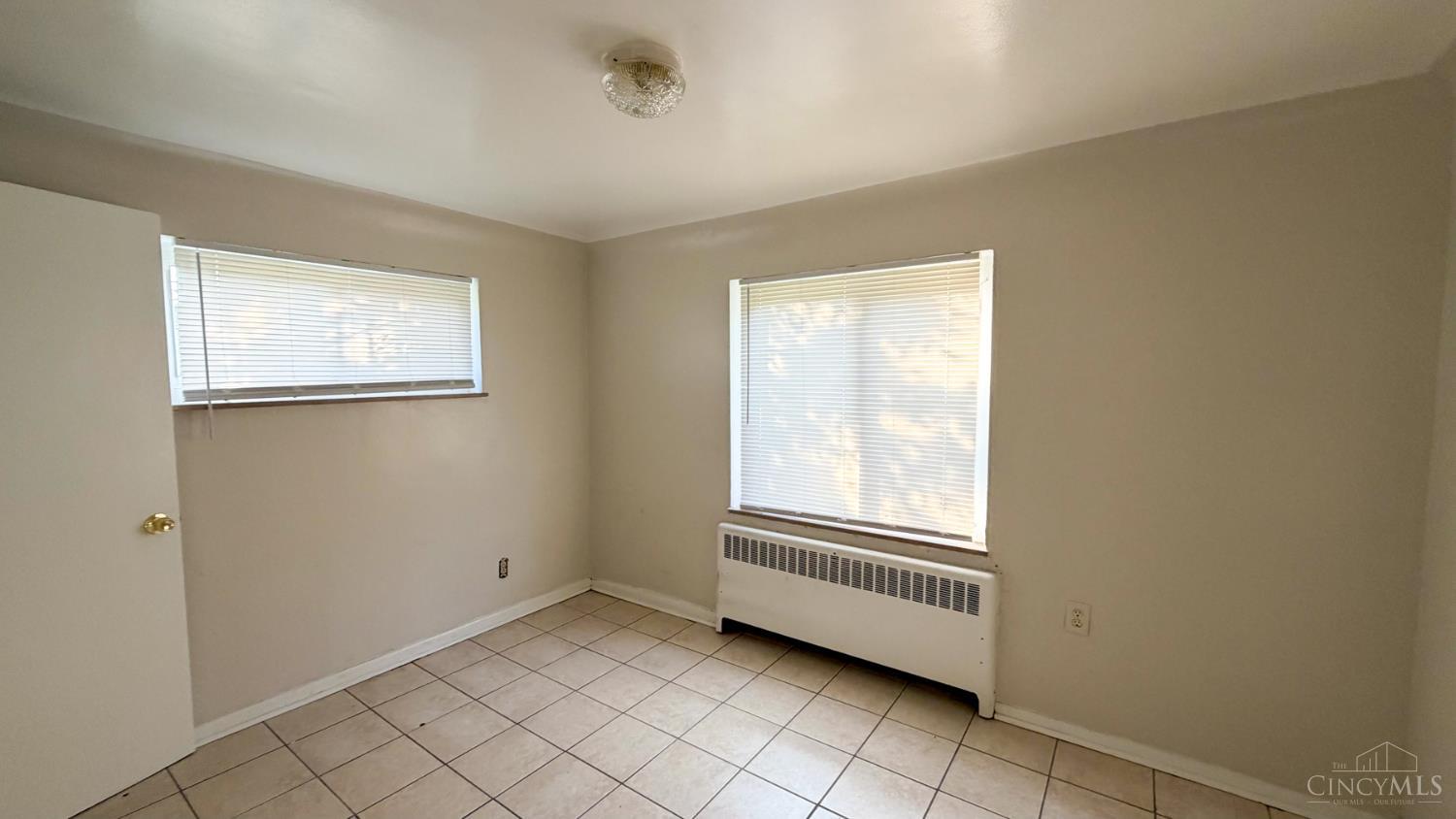 2896 Harrison Avenue Property Photo 9