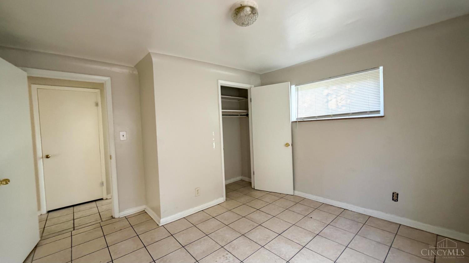 2896 Harrison Avenue Property Photo 10