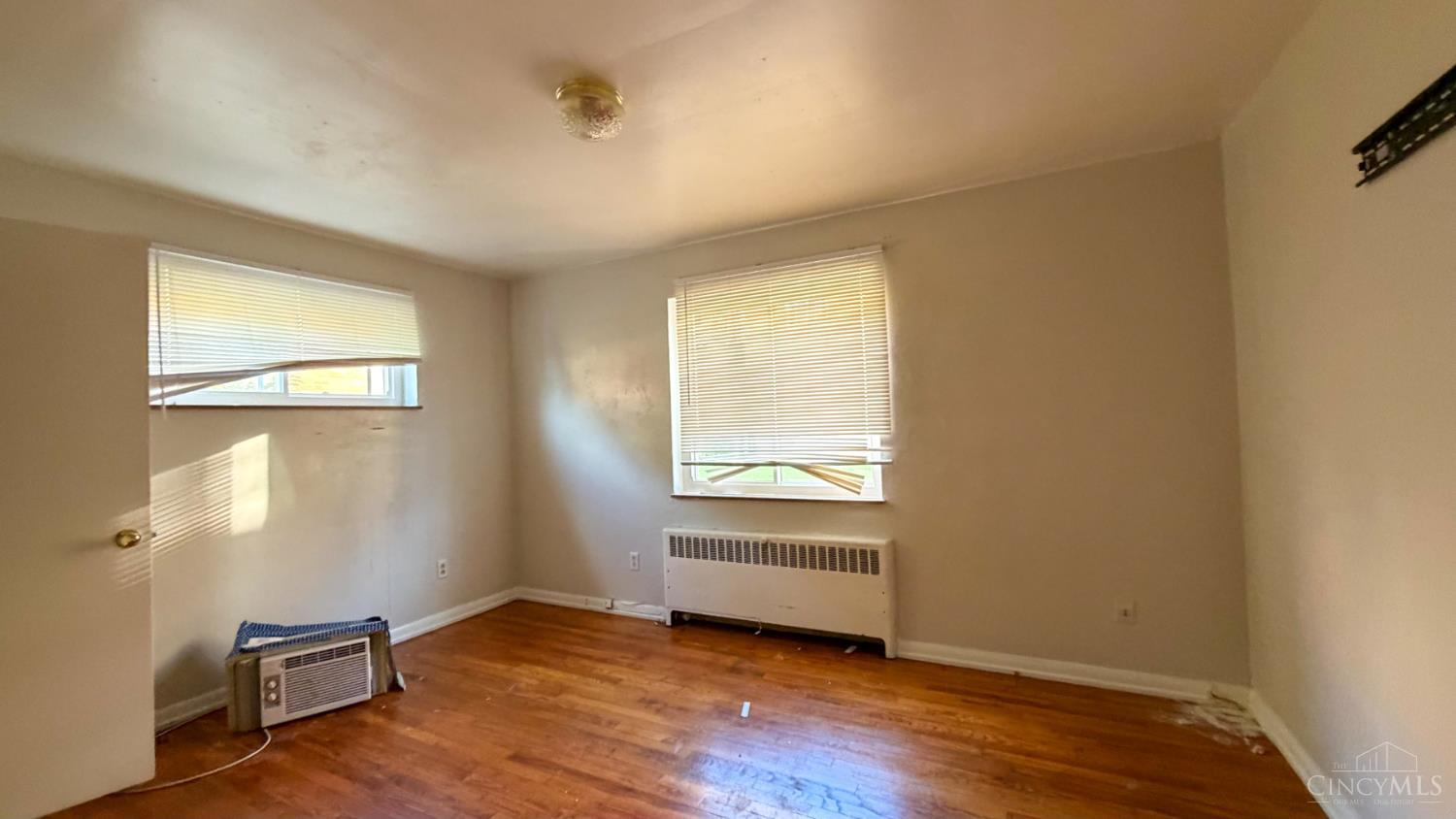 2896 Harrison Avenue Property Photo 15