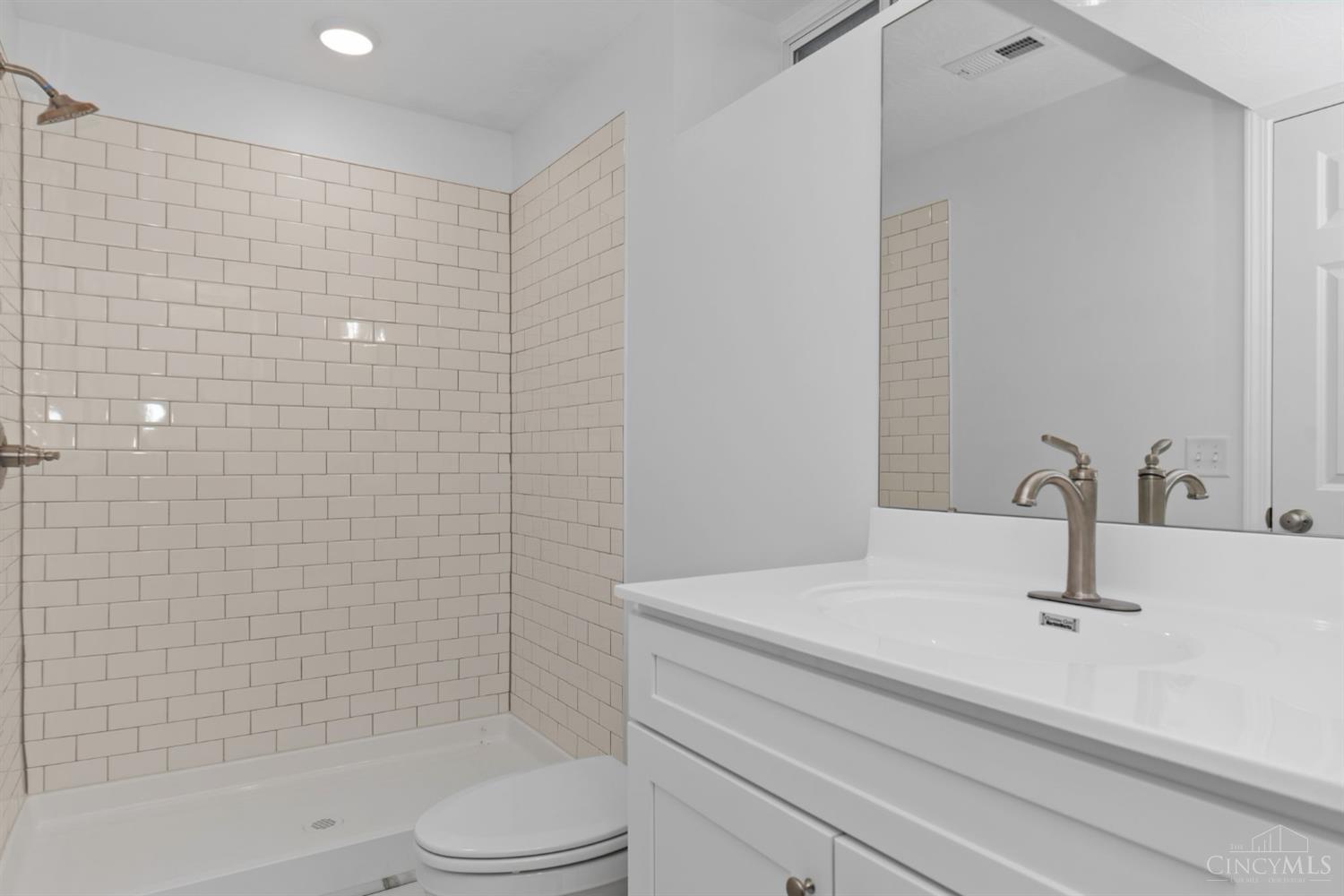 128 Kelly Drive Property Photo 21