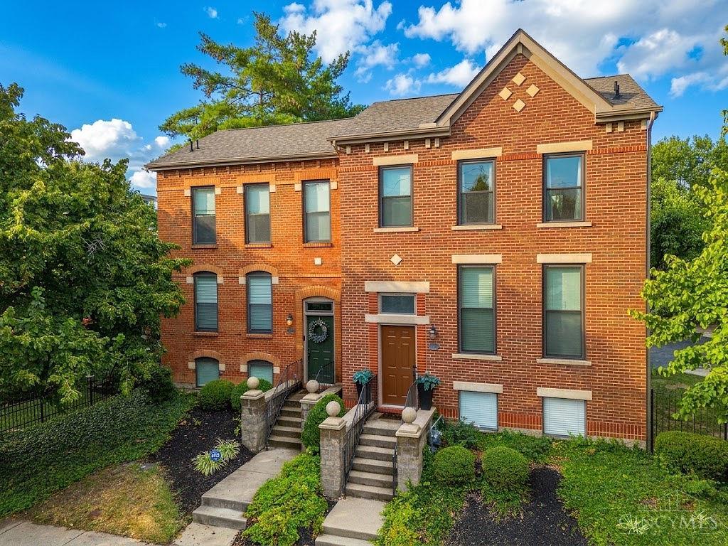 1012 John Street Property Photo 1