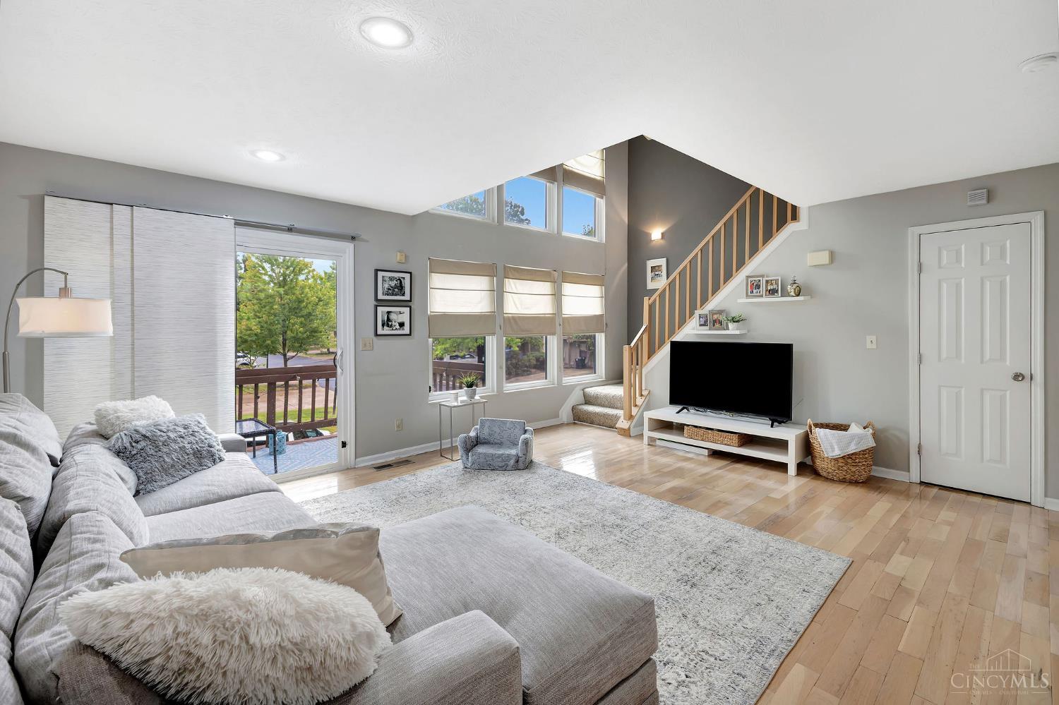 1012 John Street Property Photo 6