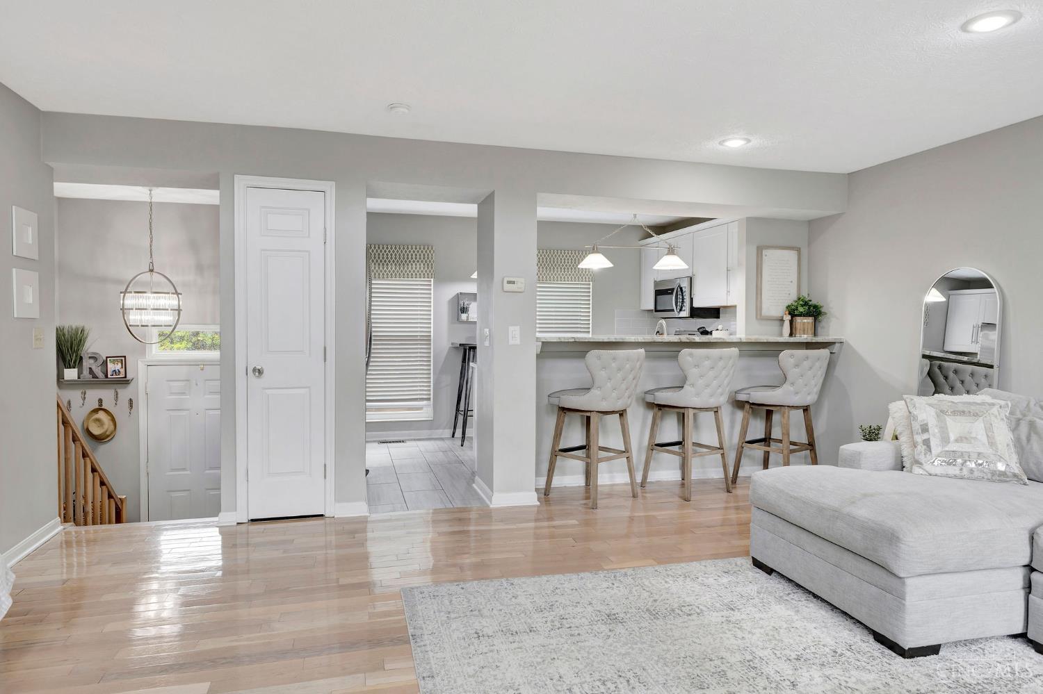 1012 John Street Property Photo 17