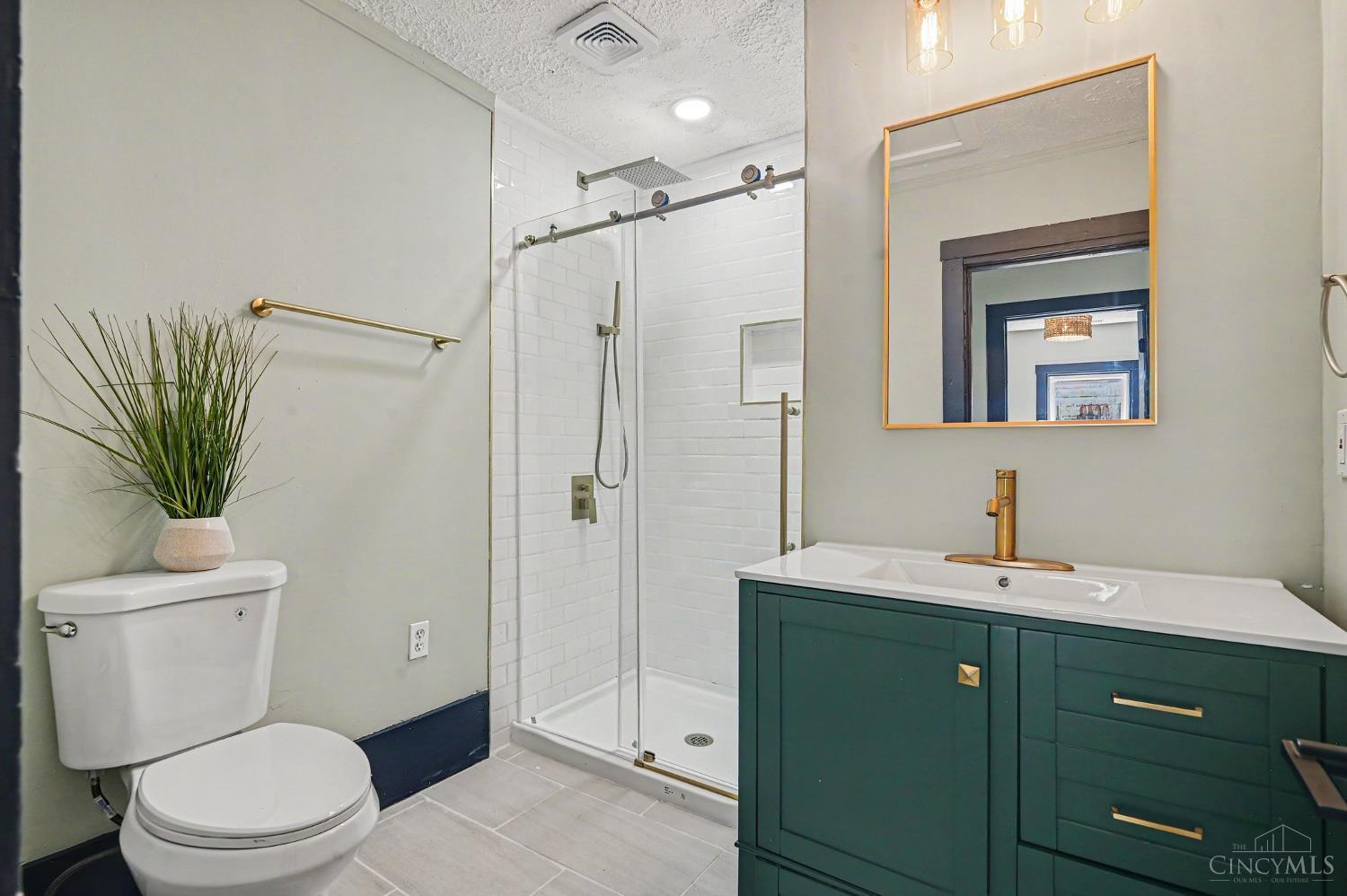 1103 Hunt Avenue Property Photo 6
