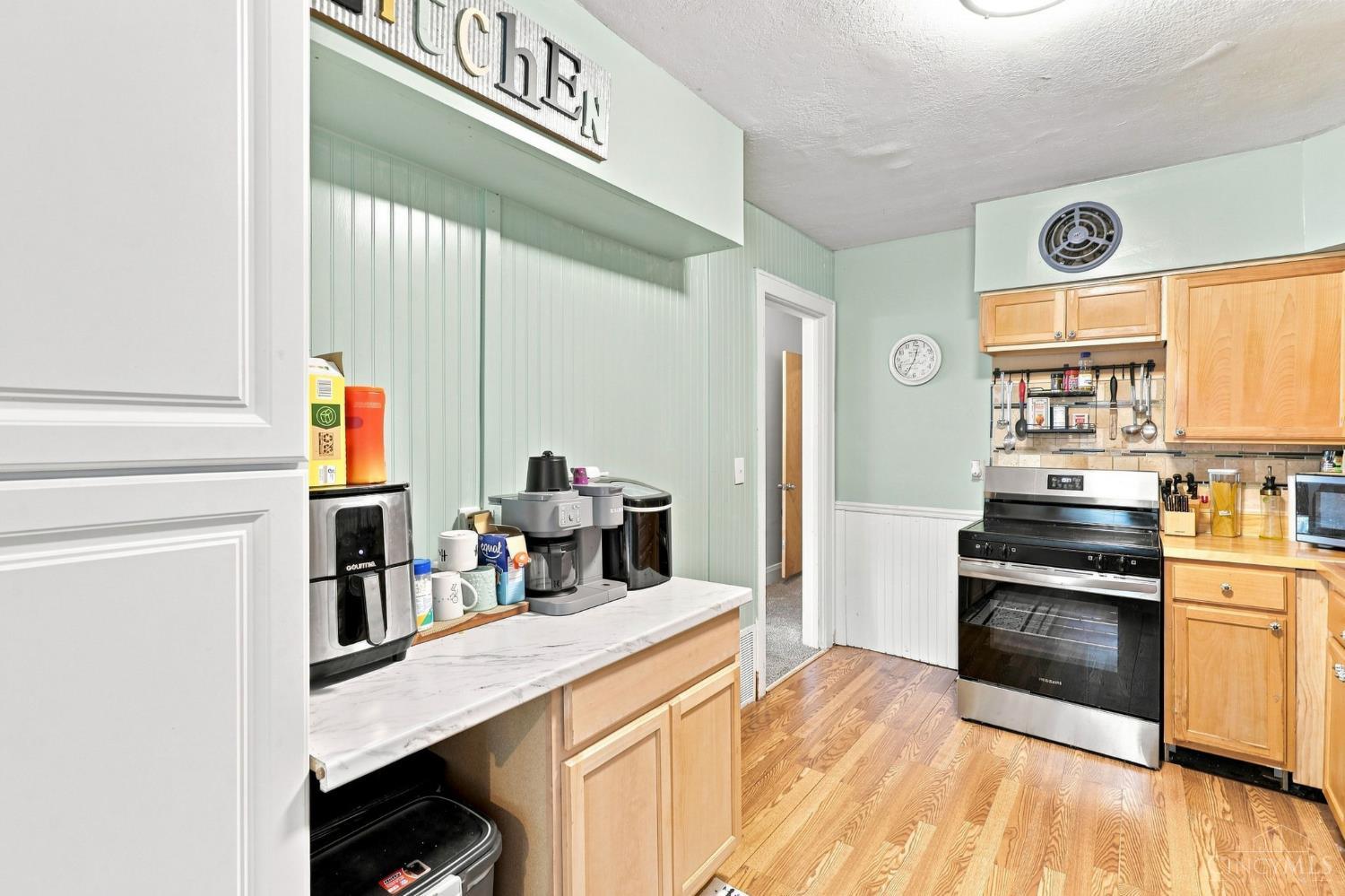 1428 Wolfangel Road Property Photo 17