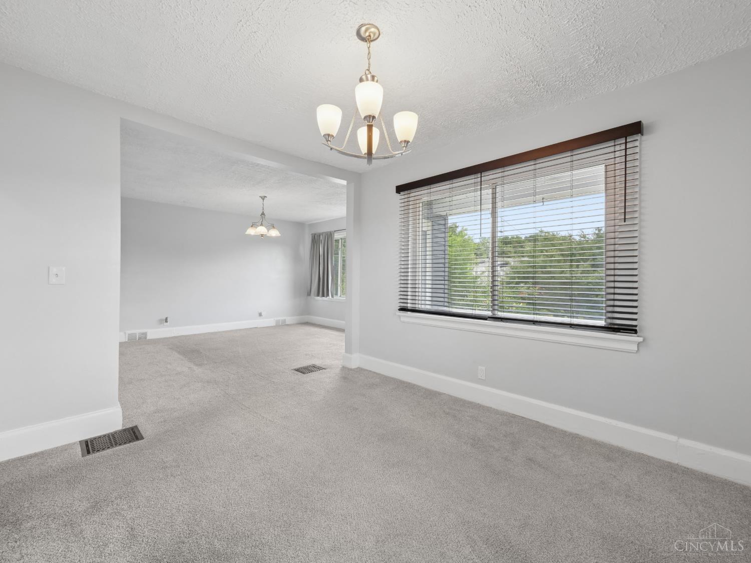 2385 Nova Avenue Property Photo 4