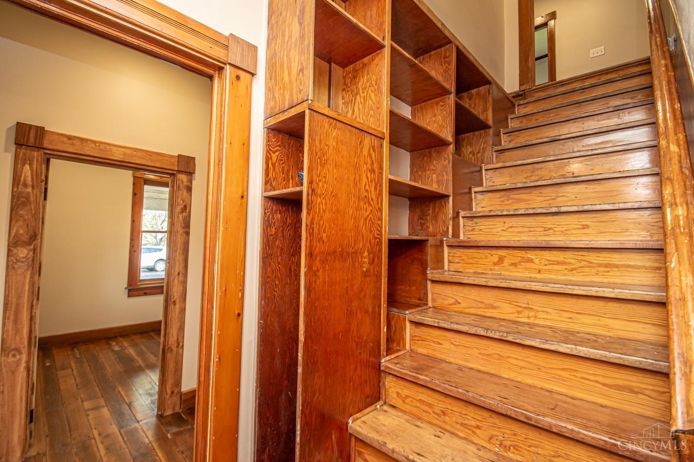 117 Montgomery Avenue Property Photo 32