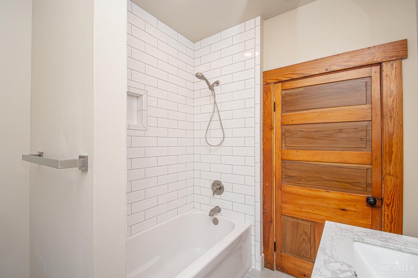 117 Montgomery Avenue Property Photo 39