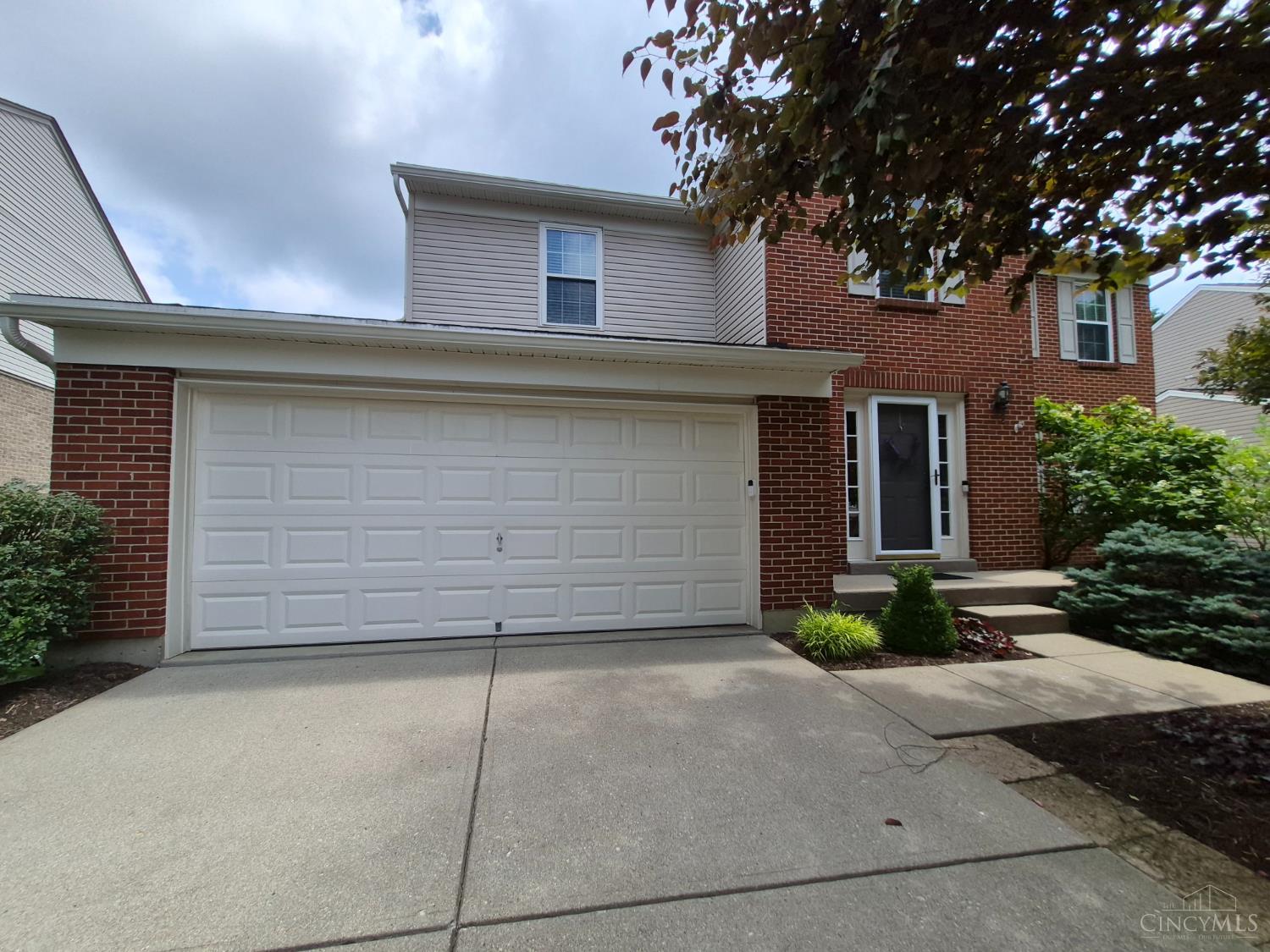 2818 Orchardpark Drive Property Photo 3
