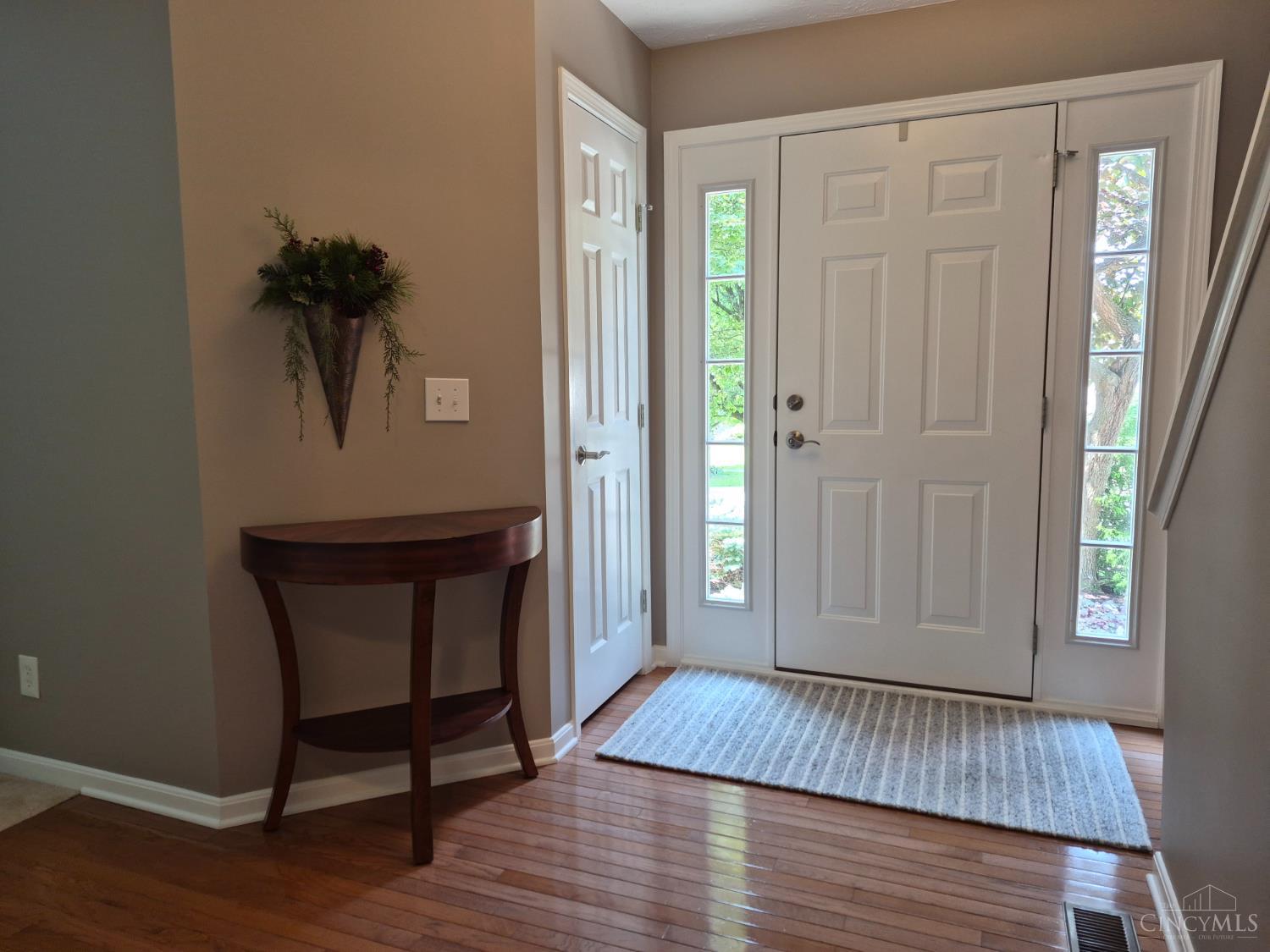 2818 Orchardpark Drive Property Photo 6