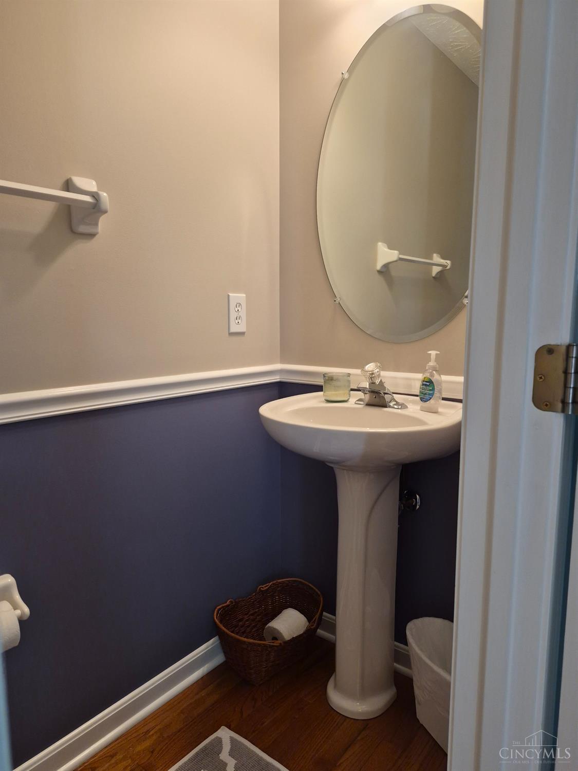 2818 Orchardpark Drive Property Photo 9