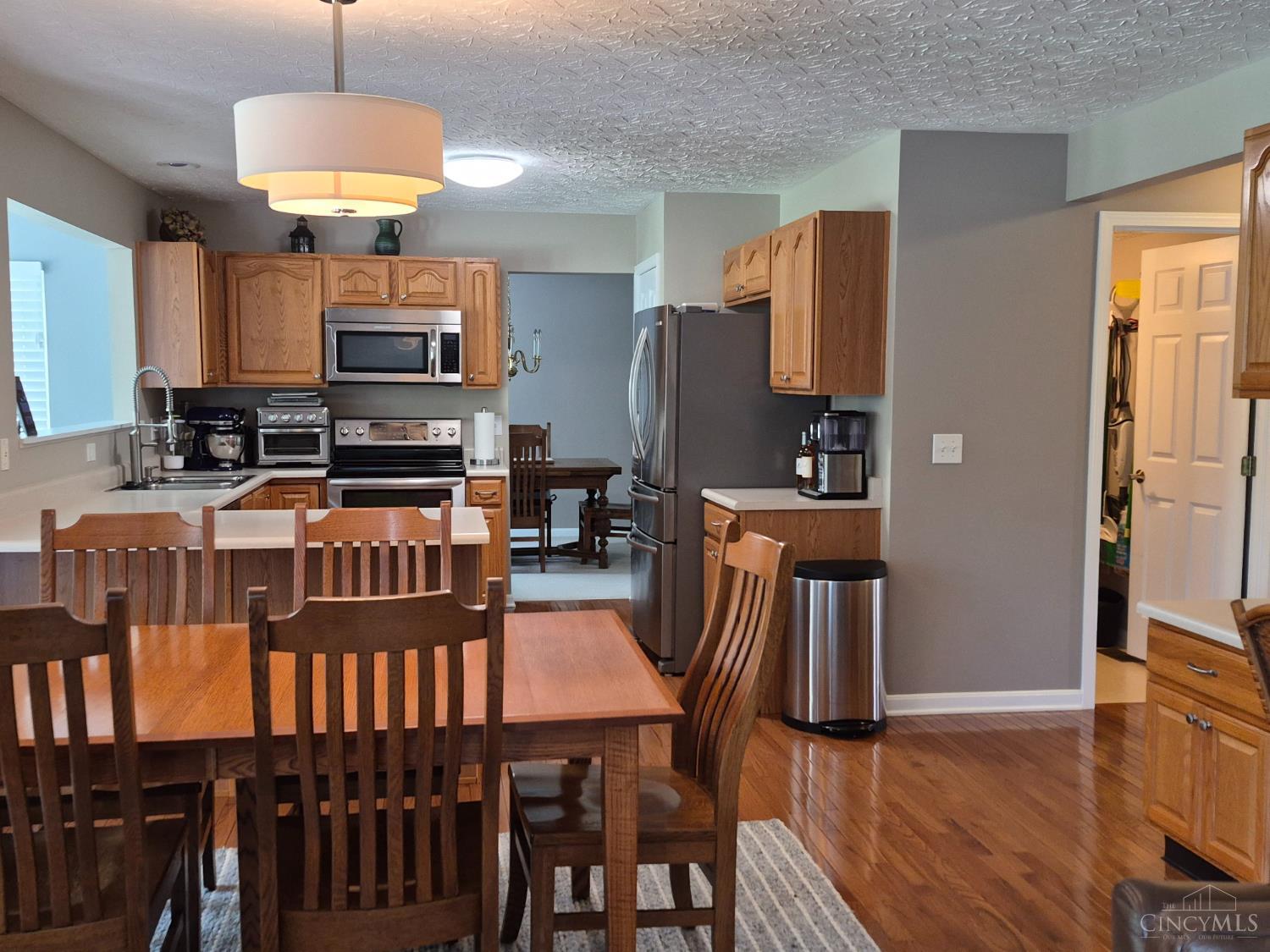 2818 Orchardpark Drive Property Photo 23
