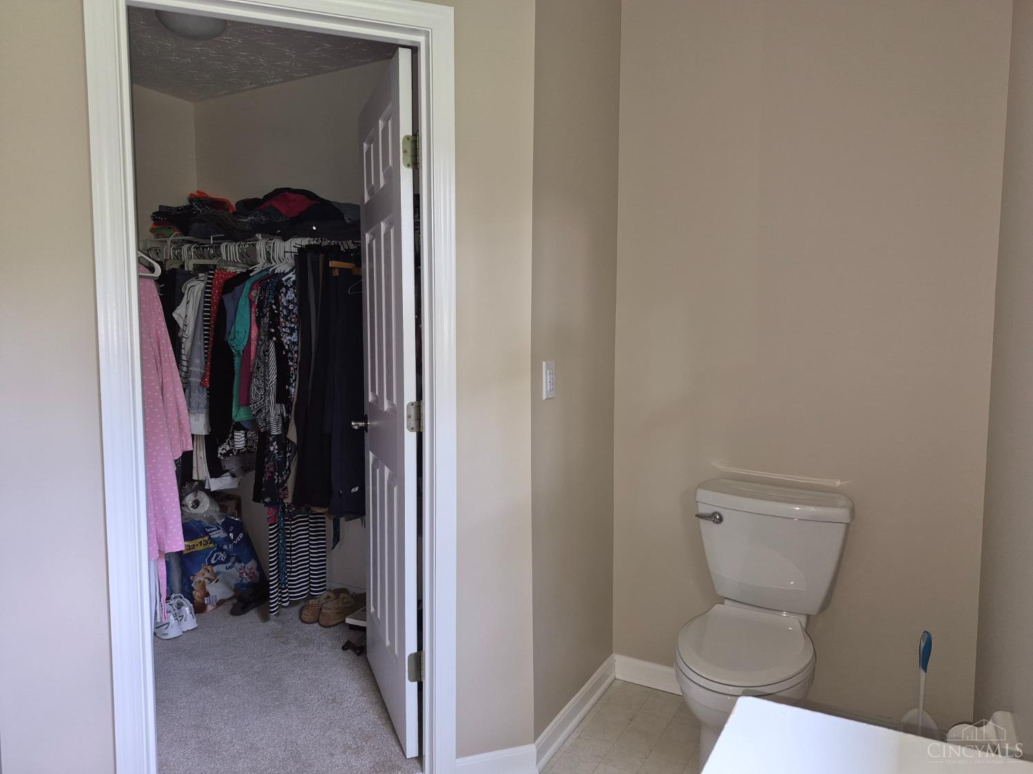 2818 Orchardpark Drive Property Photo 39
