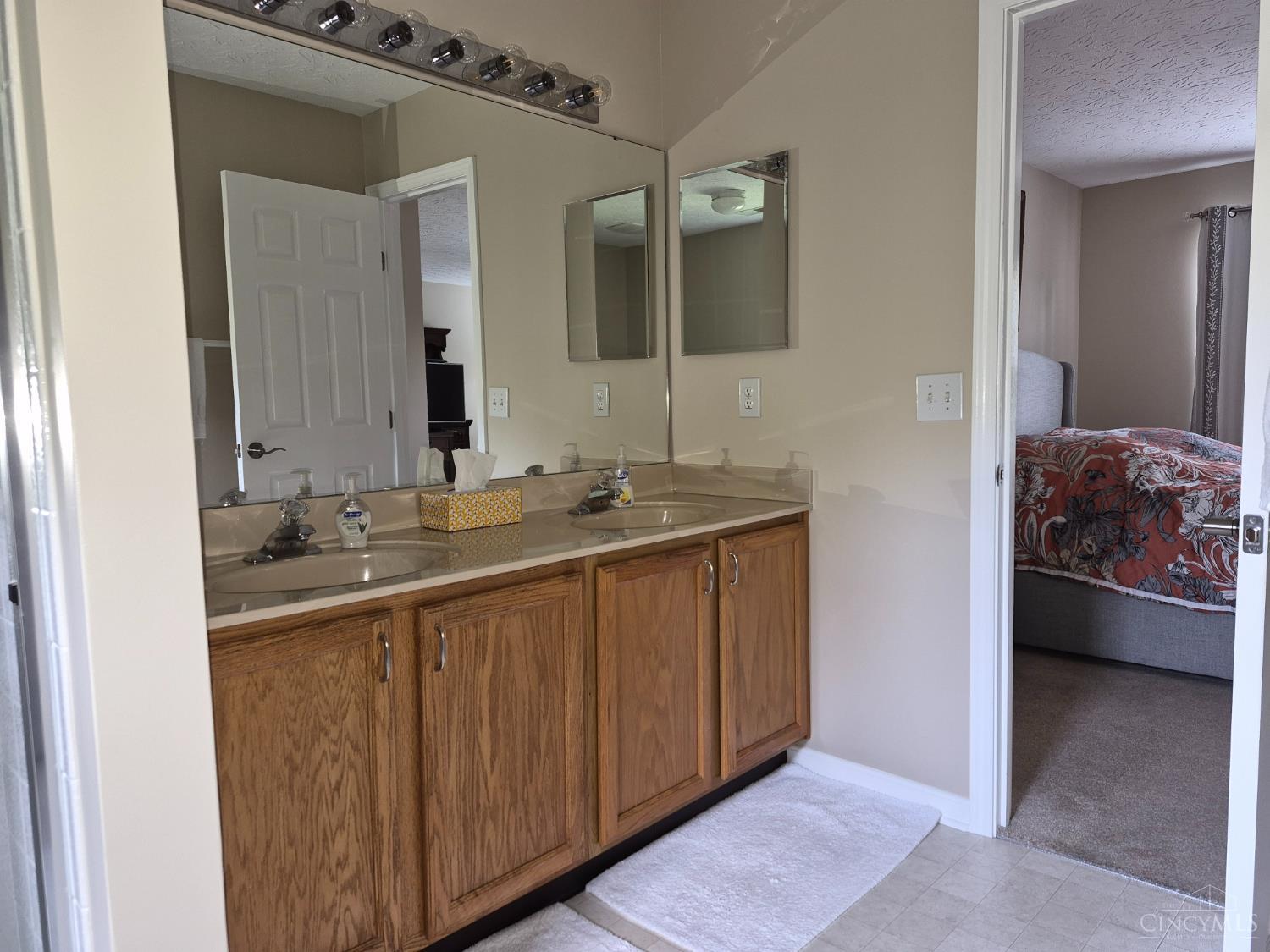 2818 Orchardpark Drive Property Photo 40