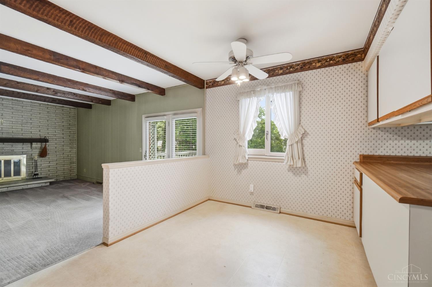 8017 Eastdale Drive Property Photo 17
