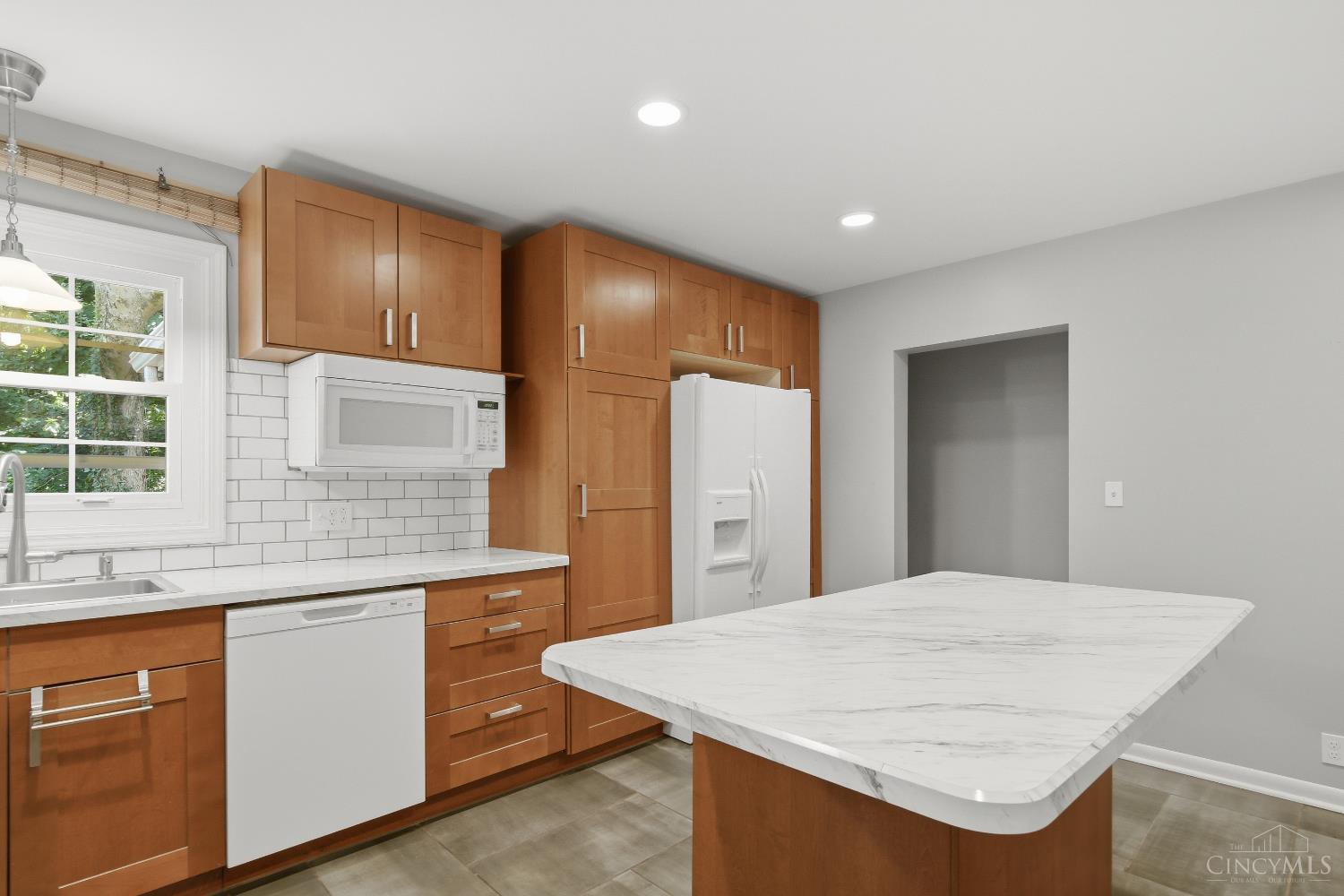 1050 Nimitz Lane Property Photo 16