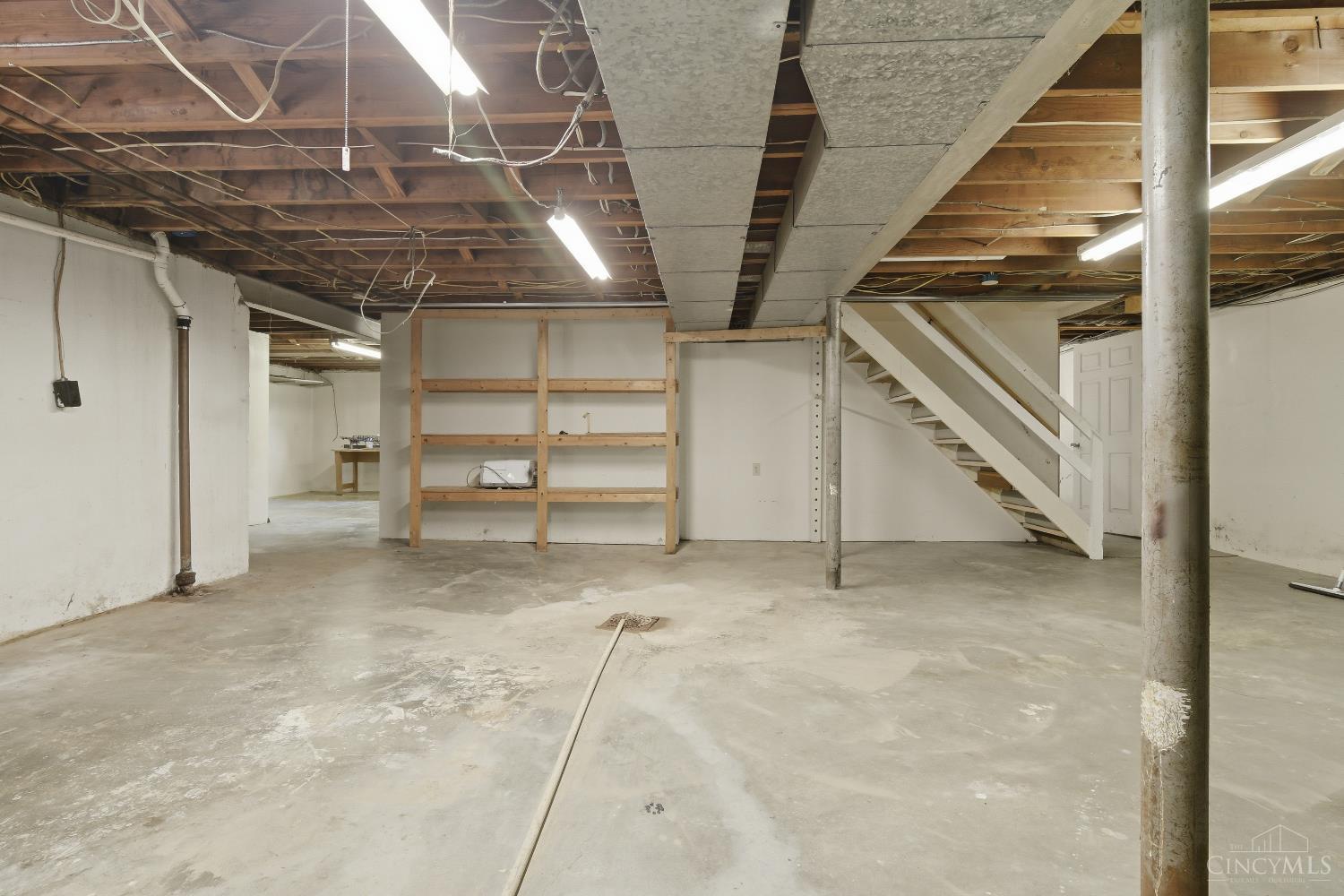 1050 Nimitz Lane Property Photo 33