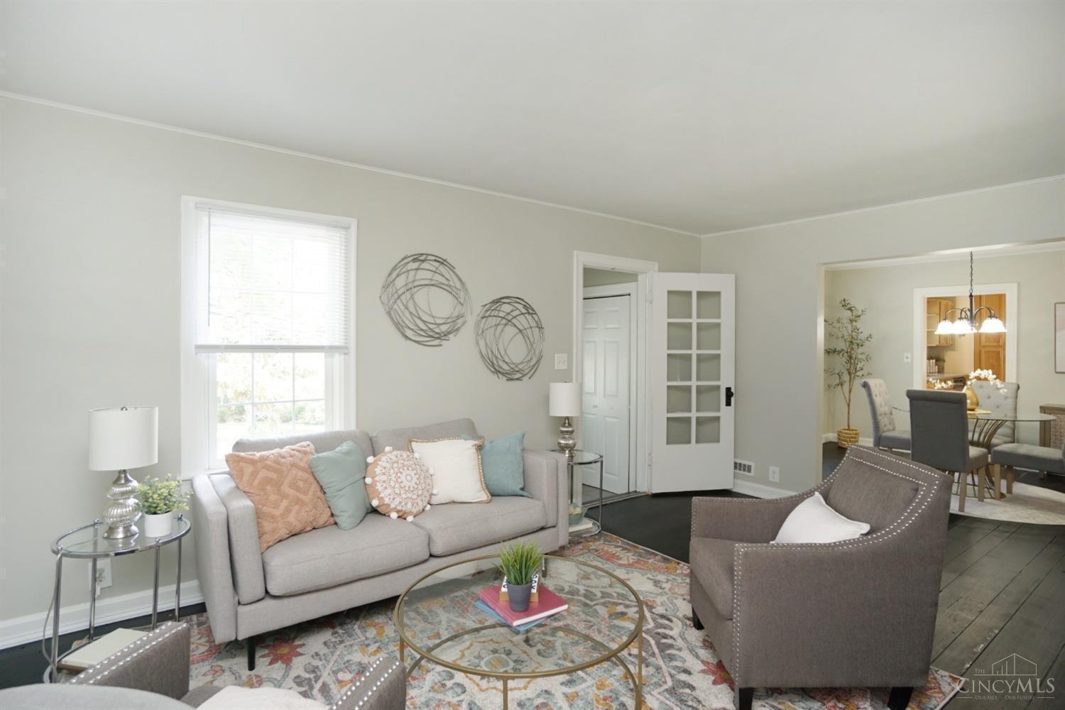 1090 Birney Lane Property Photo 4