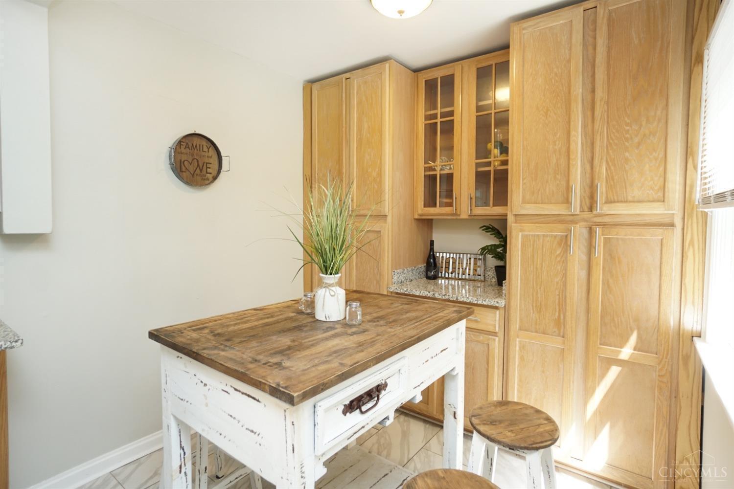 1090 Birney Lane Property Photo 11