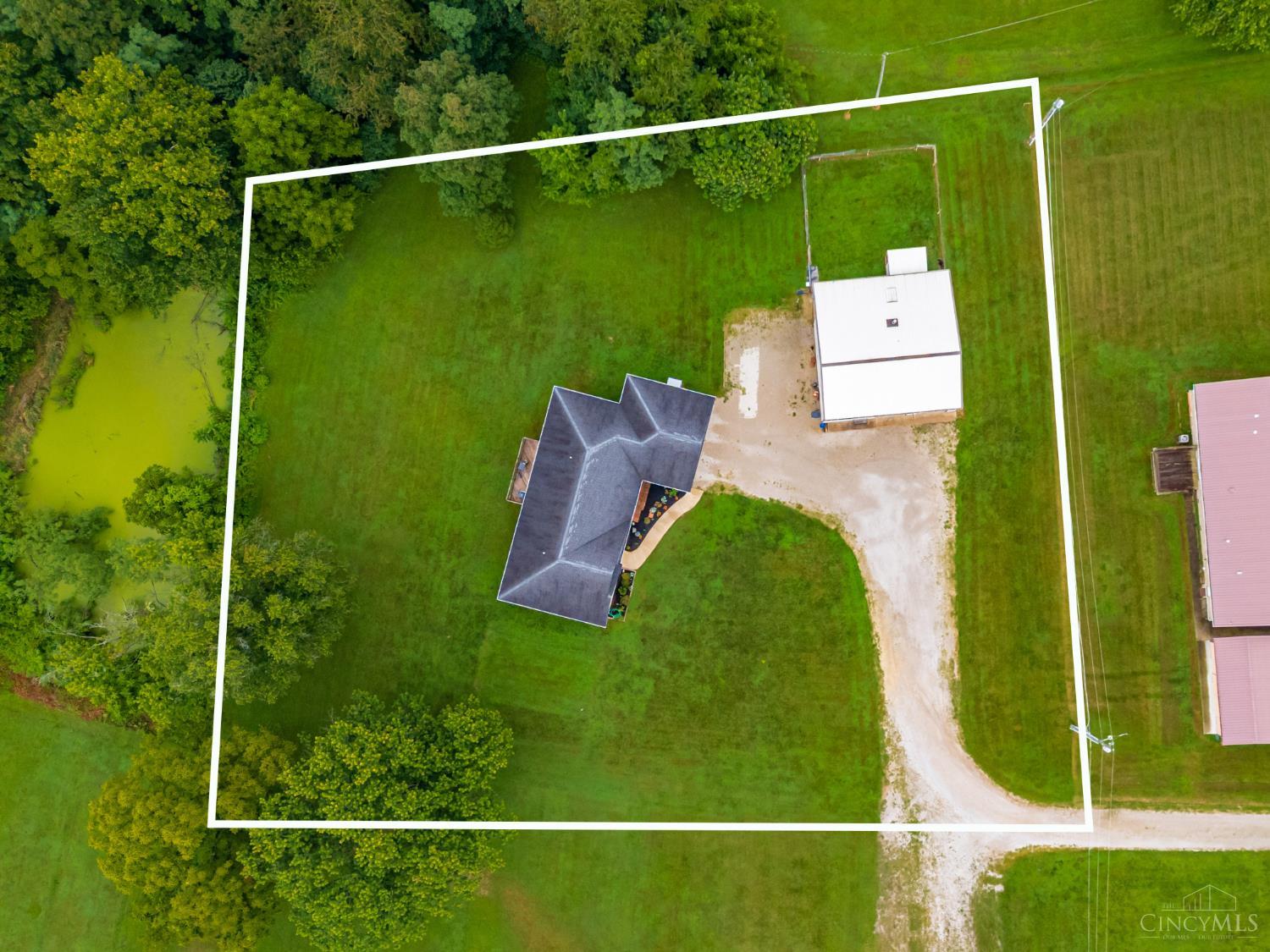 100 Tower Drive Property Photo 13