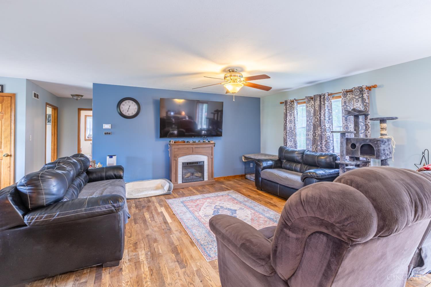 100 Tower Drive Property Photo 20