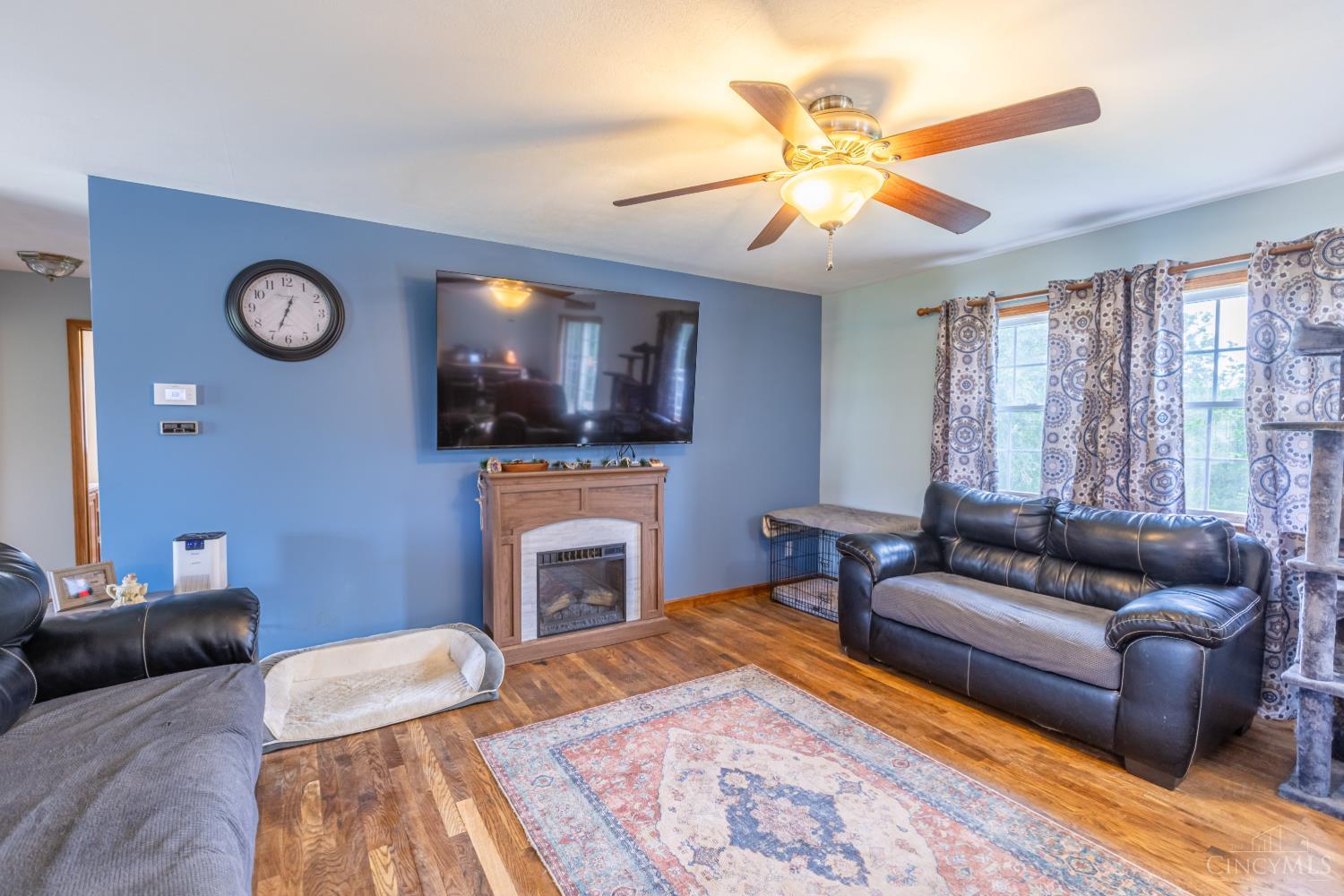 100 Tower Drive Property Photo 21
