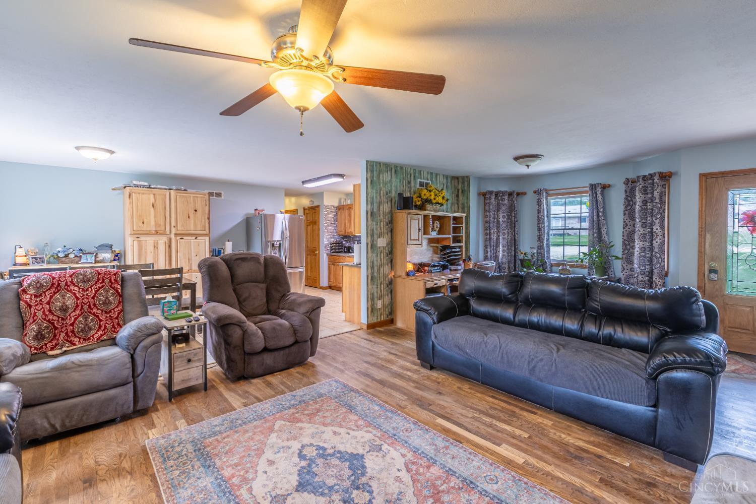 100 Tower Drive Property Photo 22