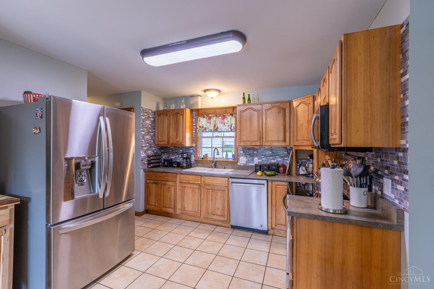 100 Tower Drive Property Photo 24