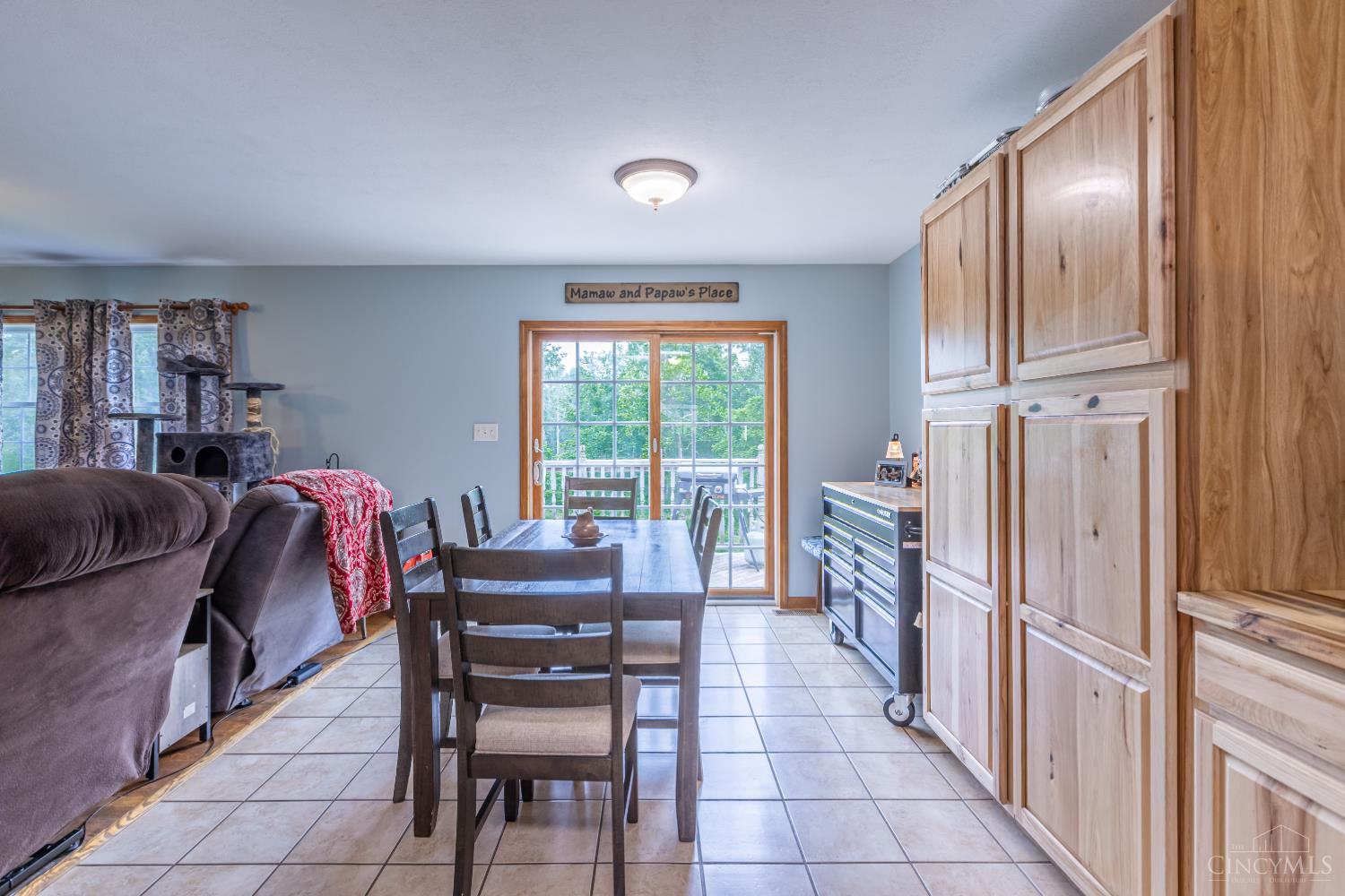 100 Tower Drive Property Photo 29