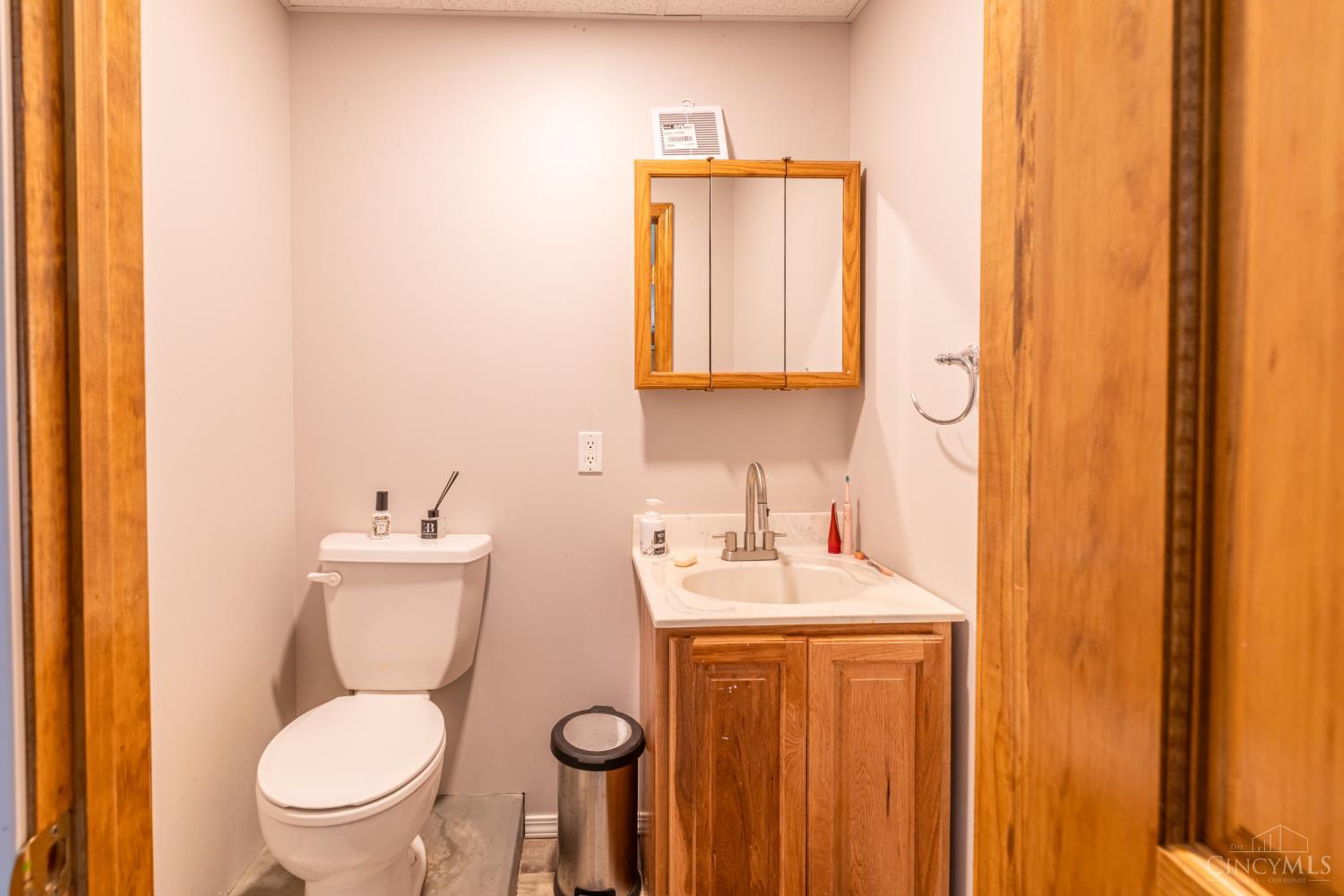 100 Tower Drive Property Photo 41