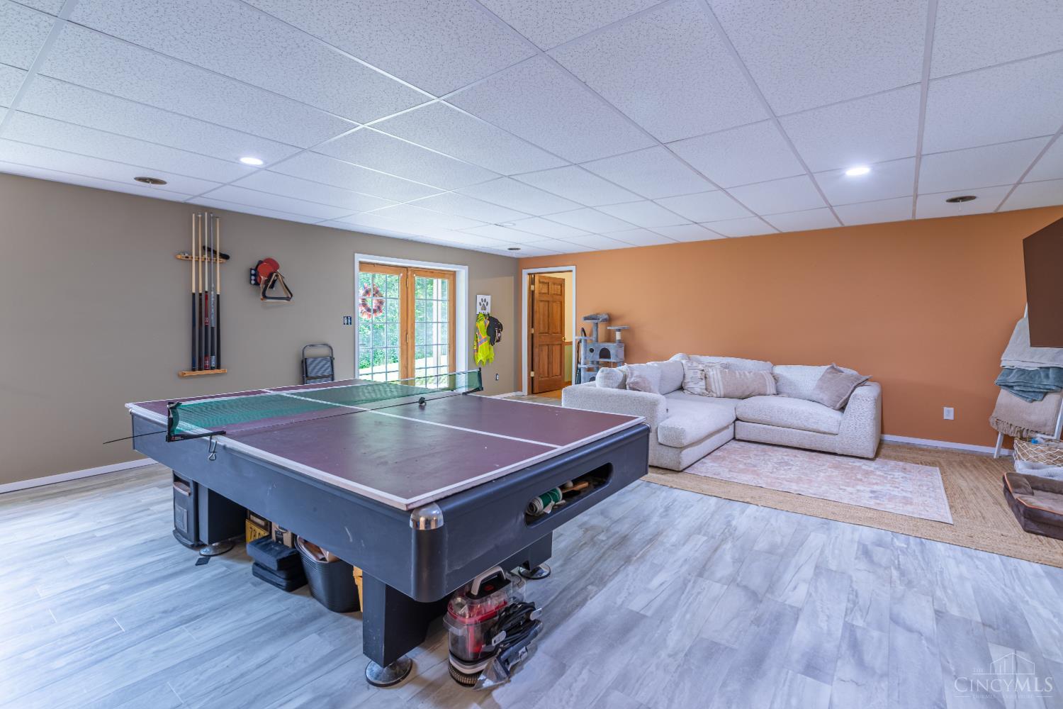100 Tower Drive Property Photo 43