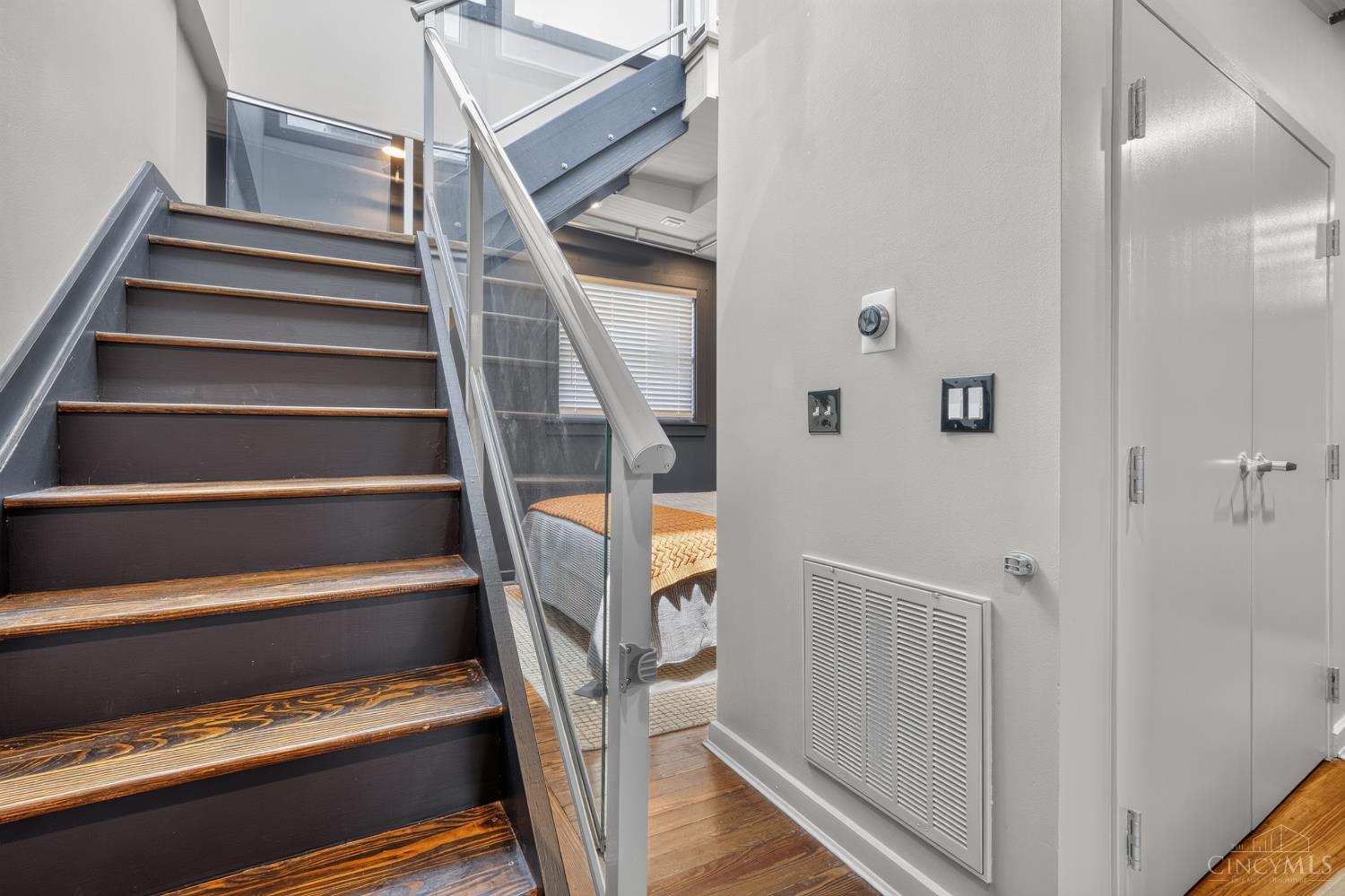 1237 Vine Street Property Photo 19