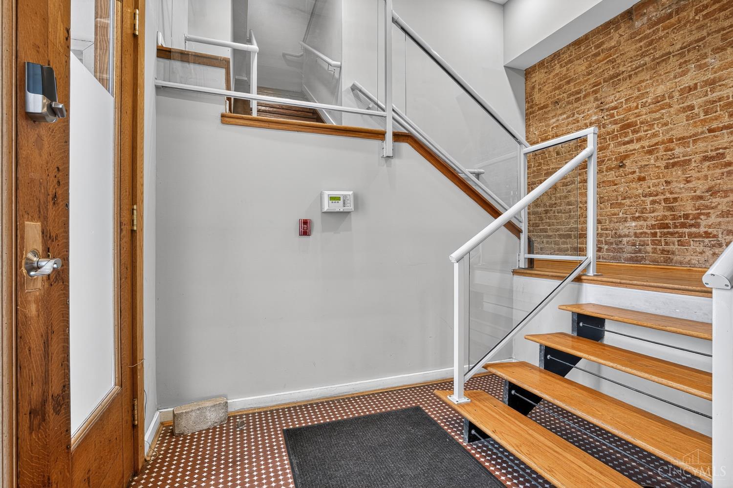 1237 Vine Street Property Photo 32