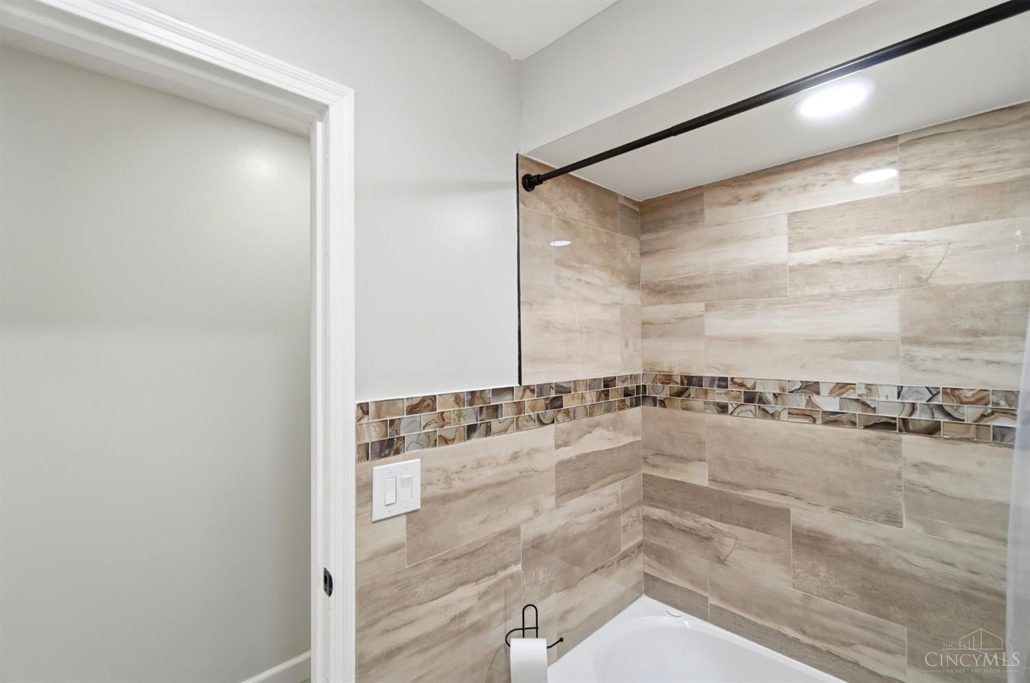 5216 Stirrup Court Property Photo 18