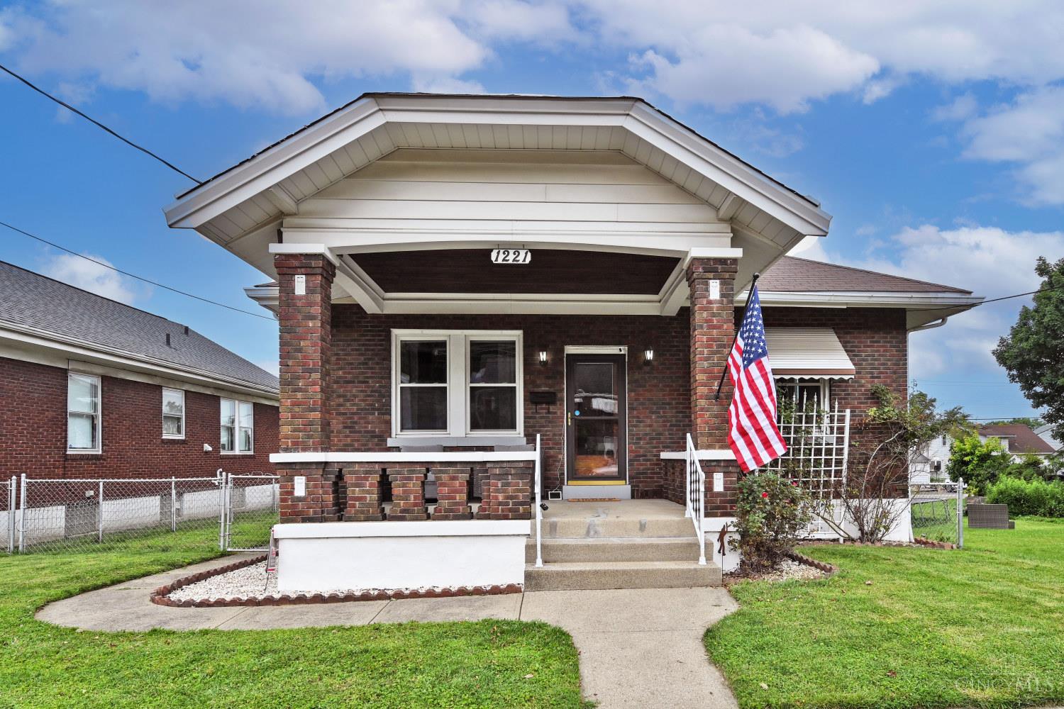 1221 Third Street Property Photo 1